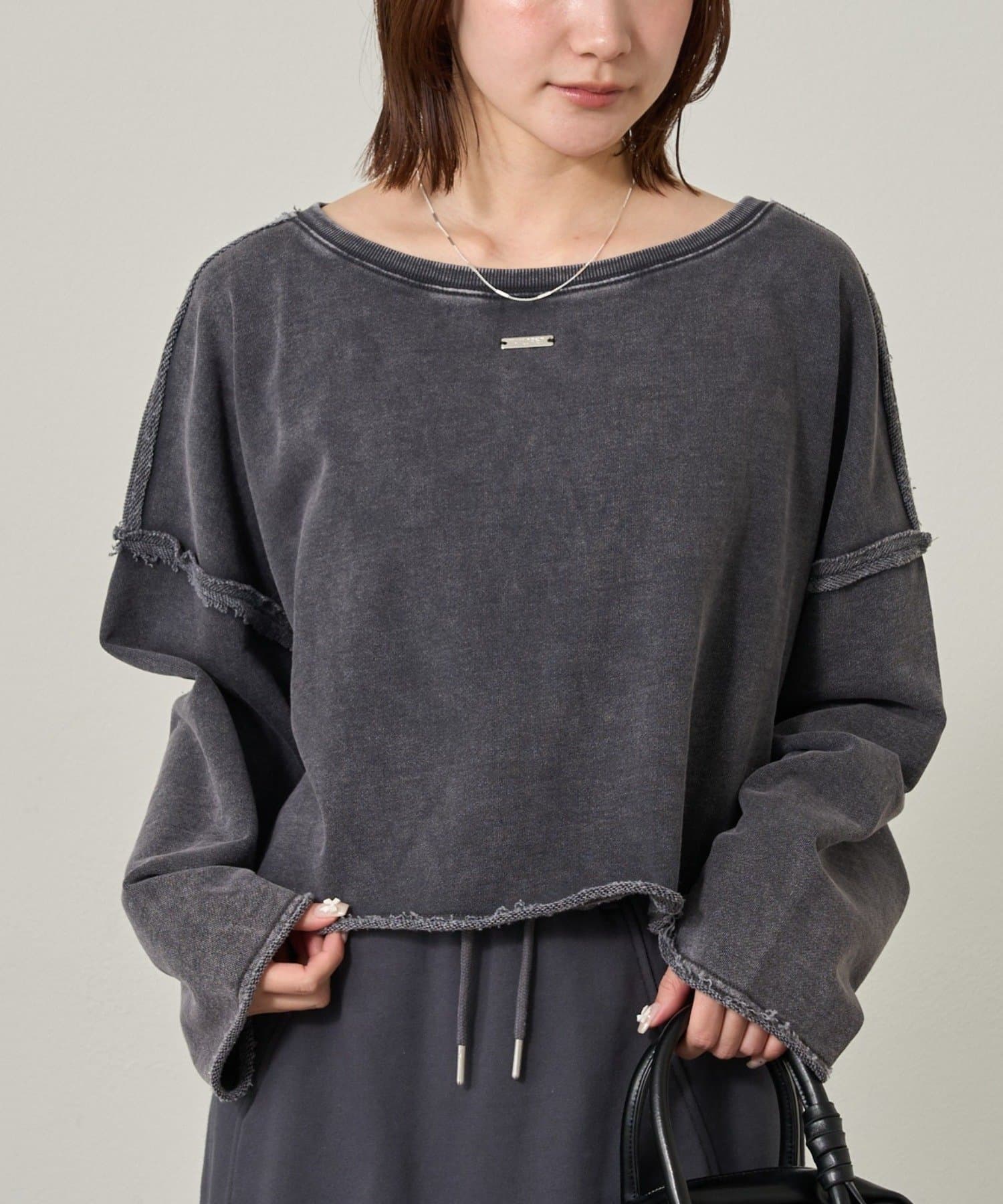 mline(エムライン) [mline]ハート刺繍 クロップドスウェット