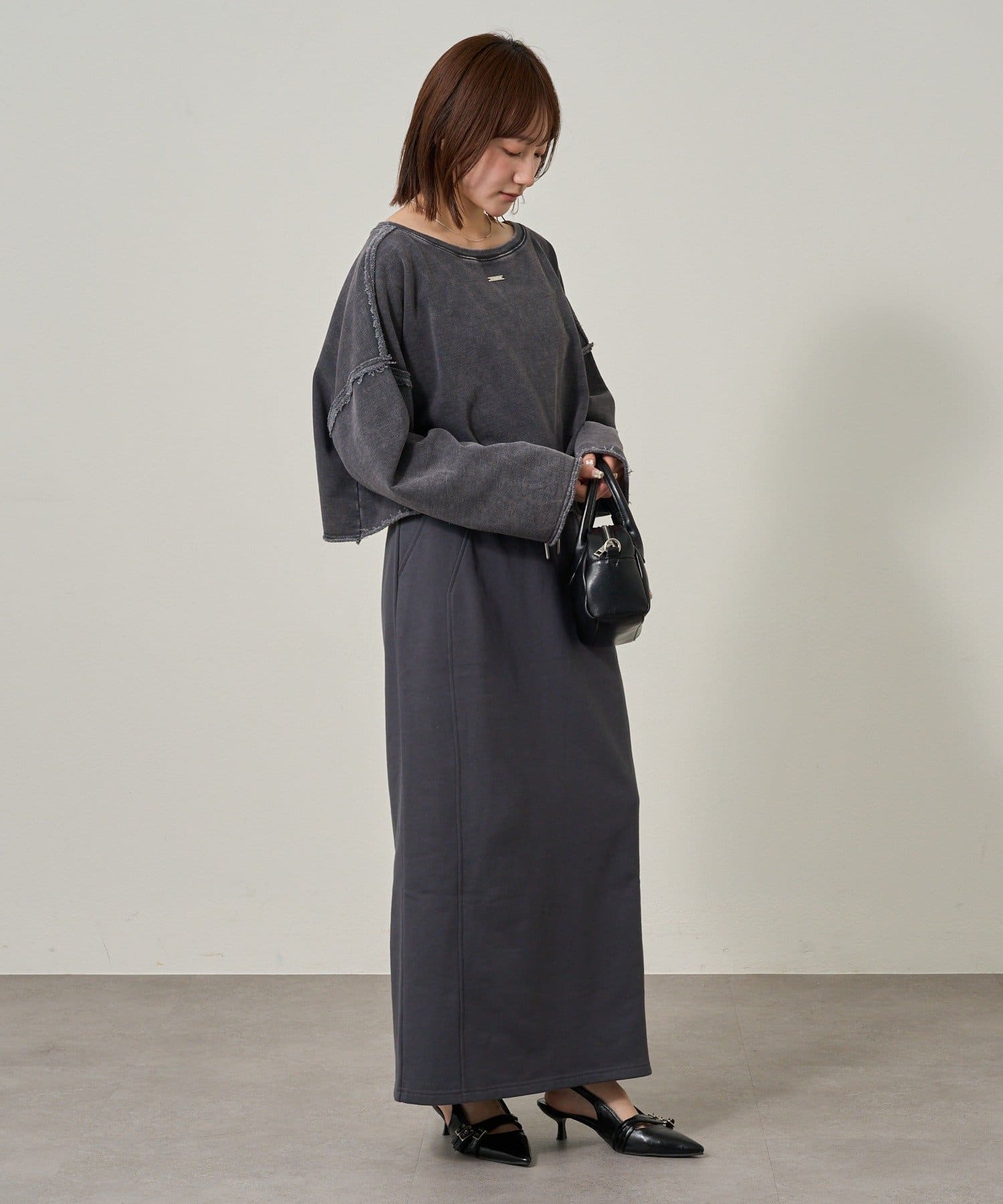 mline(エムライン) [mline]ハート刺繍 クロップドスウェット