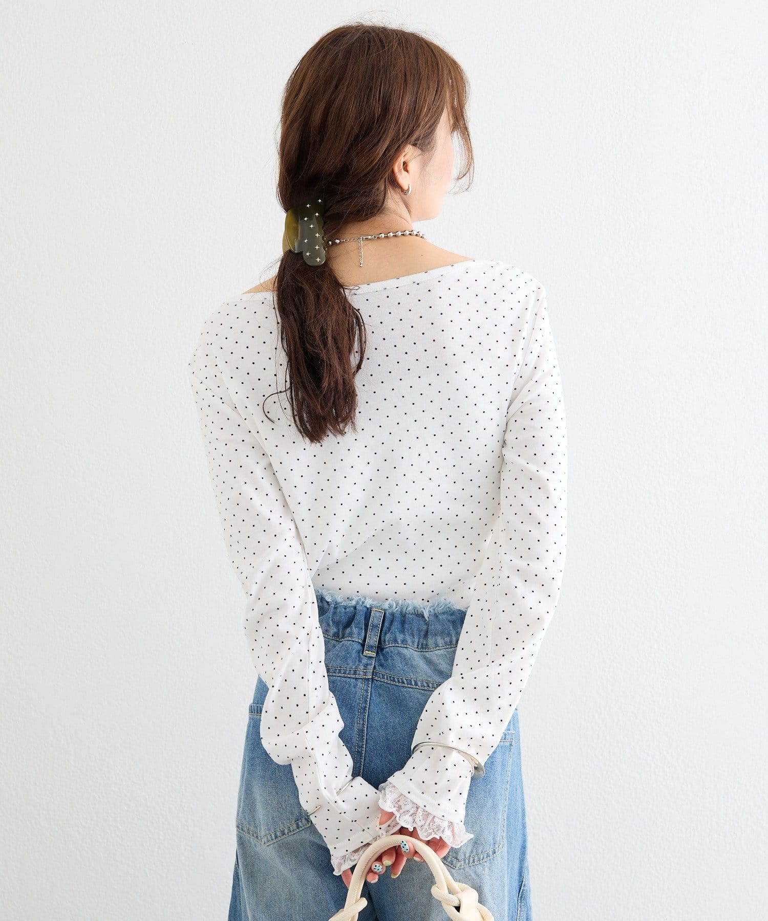 mystic(ミスティック) 《新色WHTドット》【一枚で簡単に決まる】レースドッキングオフショルロンT