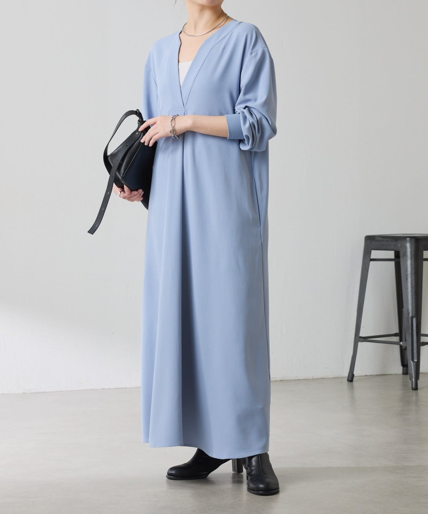 COLLAGE GALLARDAGALANTE(コラージュ ガリャルダガランテ) ジャージVネックワンピース/セレモニー