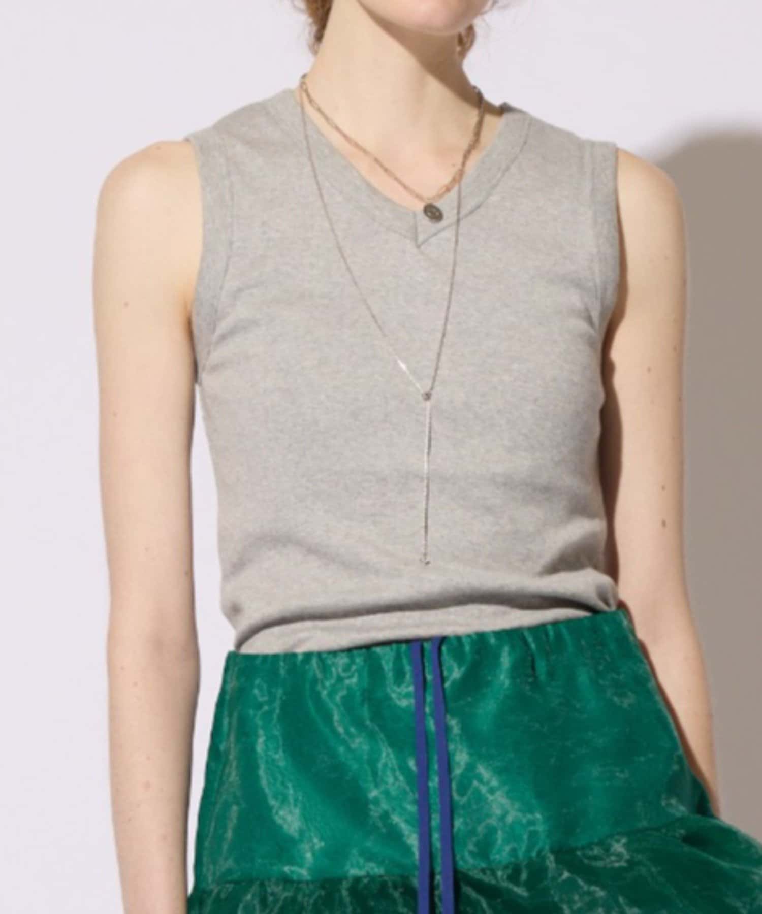 COLLAGE GALLARDAGALANTE(コラージュ ガリャルダガランテ) 【CEPIE./セピエ】Vネックフライスノースリーブ