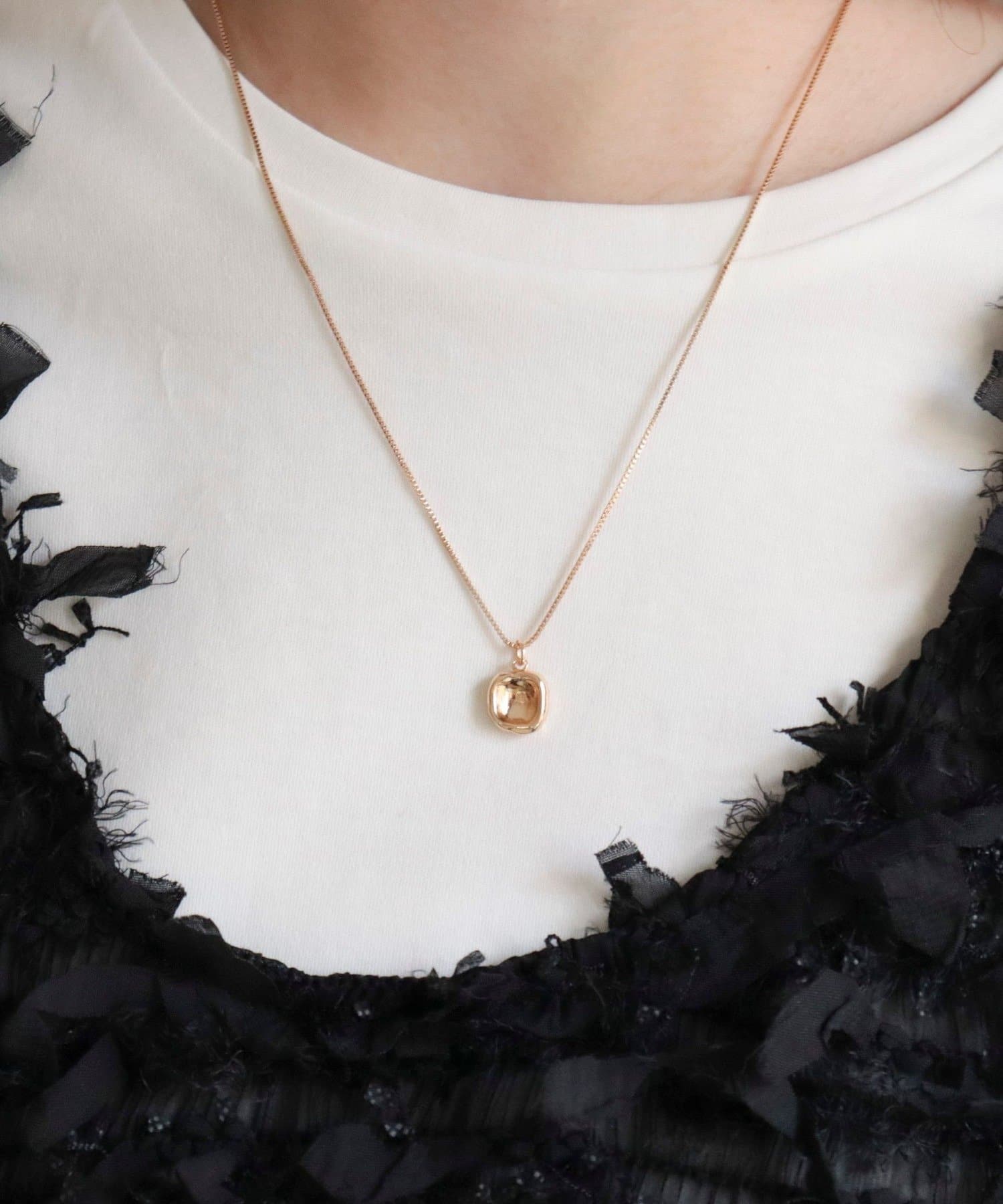 FREDY & GLOSTER(フレディ アンド グロスター) つぶしキューブトップネックレス