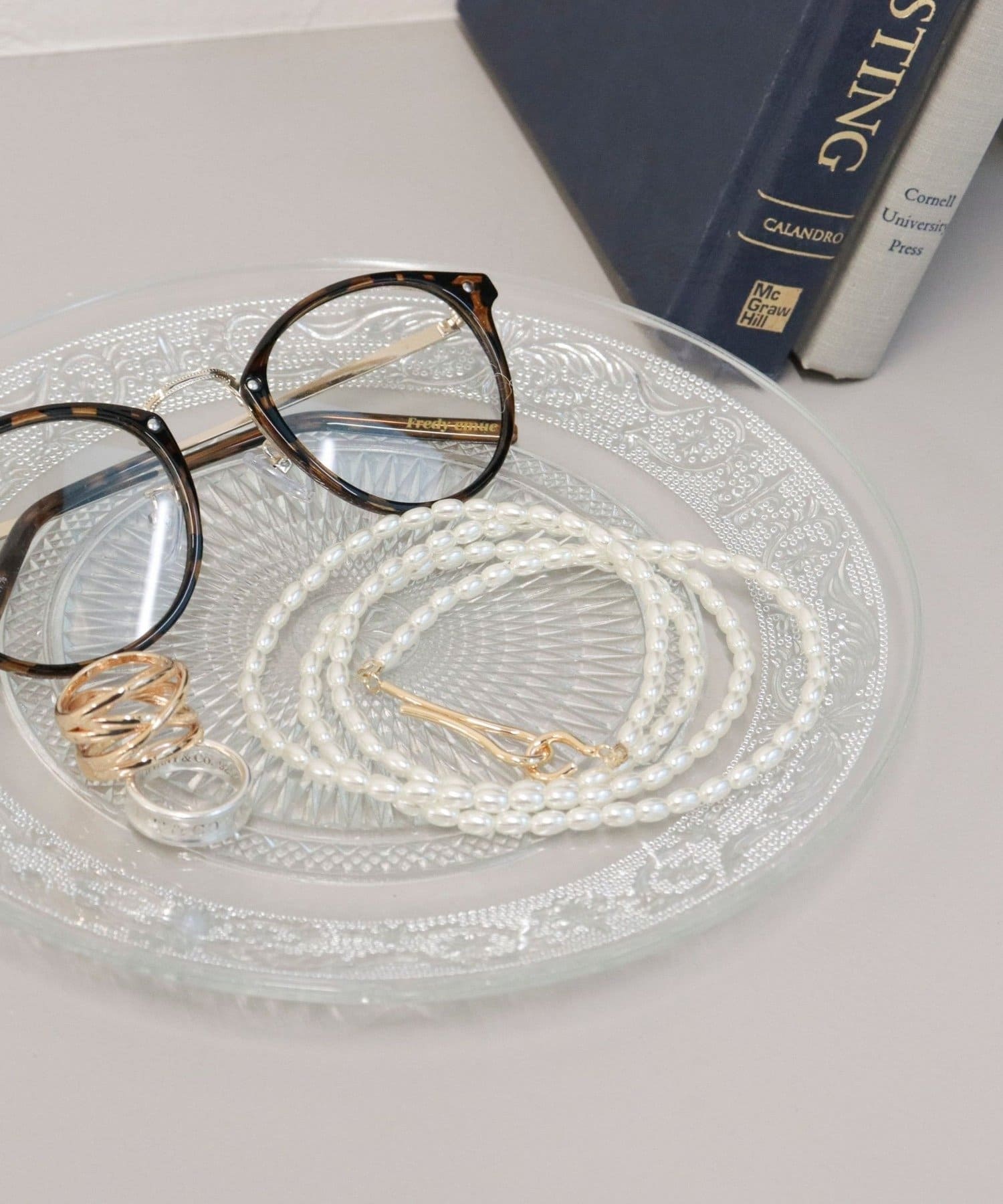 FREDY & GLOSTER(フレディ アンド グロスター) ライスパールフックロングネックレス