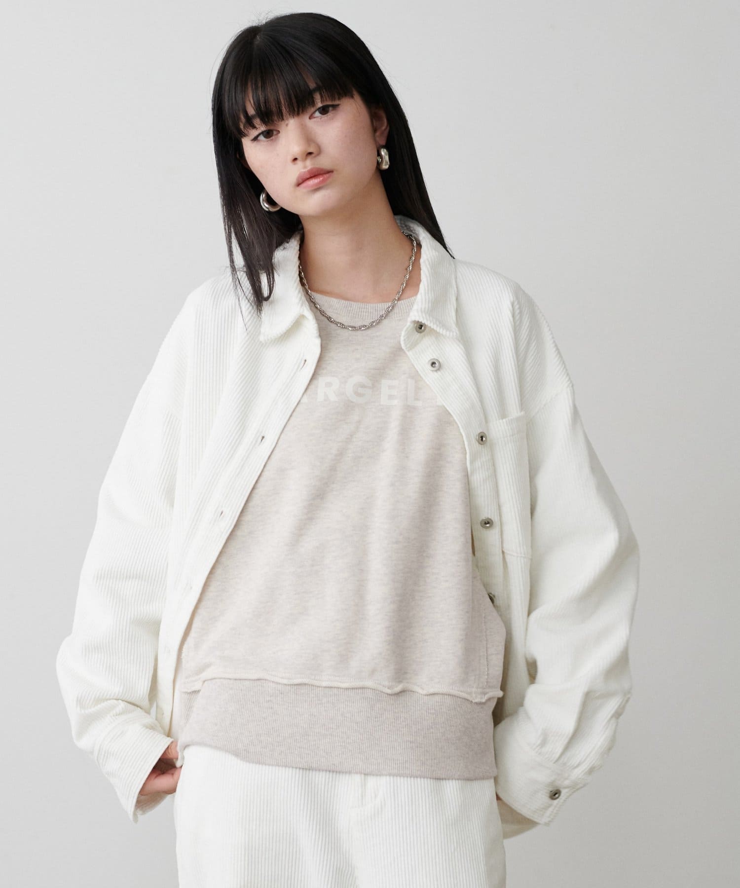 LARUTA(ラルータ) ラグラン前後2WAYロゴ裏毛プルオーバー