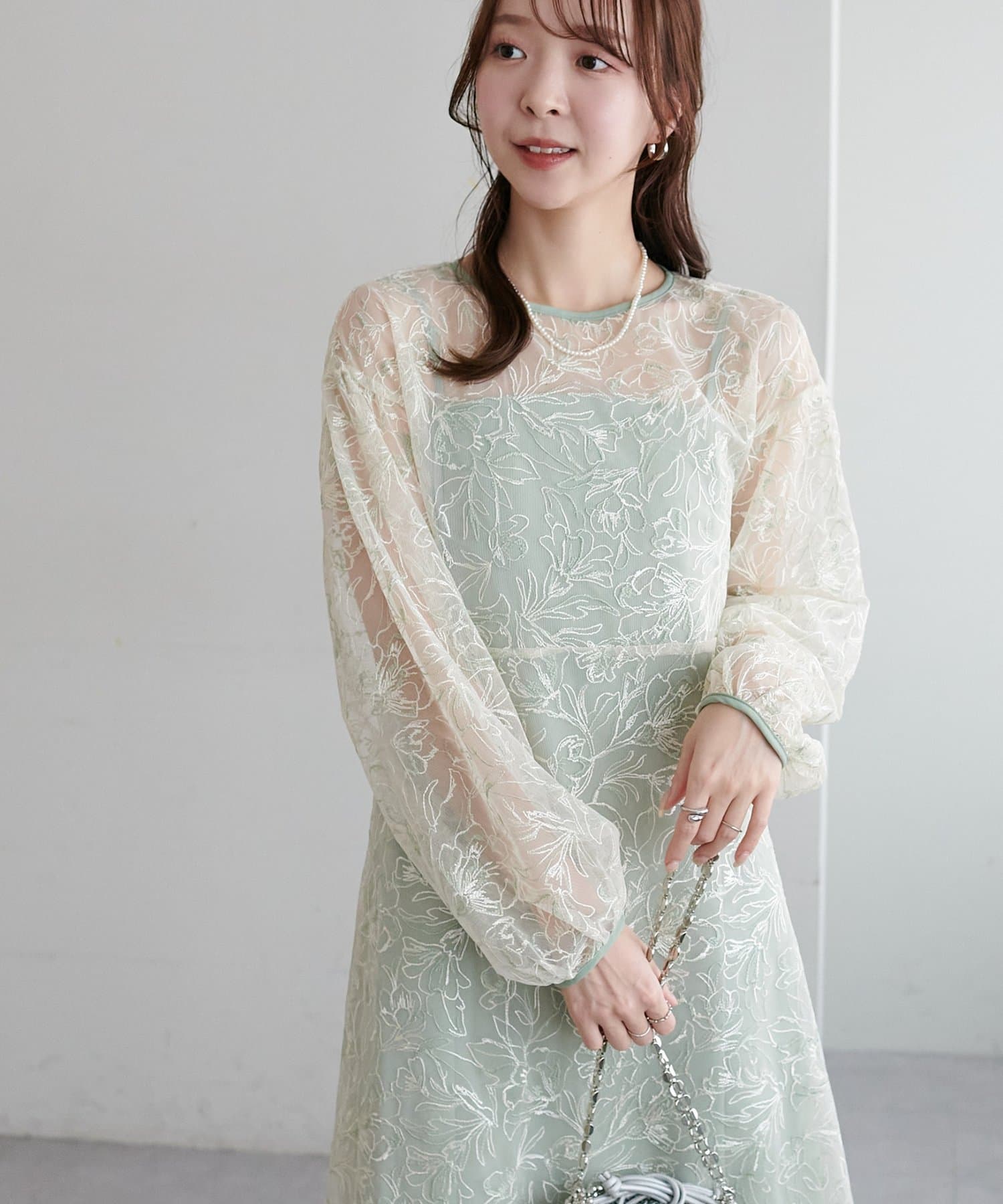 DISCOAT(ディスコート) 【オケージョン】レース刺繍ワンピース