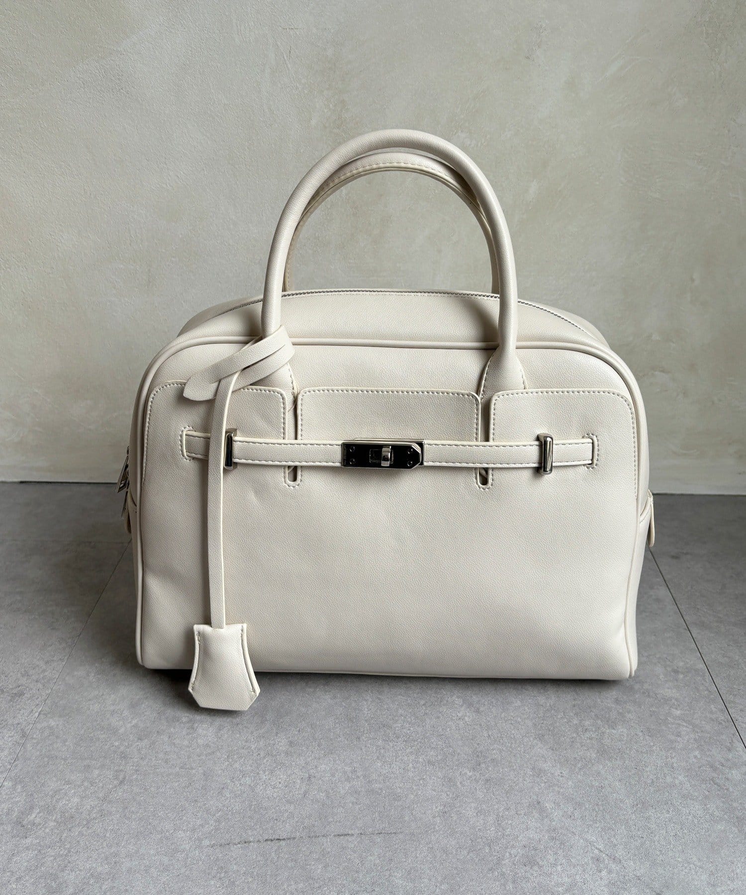 DOUDOU(ドゥドゥ) 【WEB限定】ボーリングバッグケリー金具使い