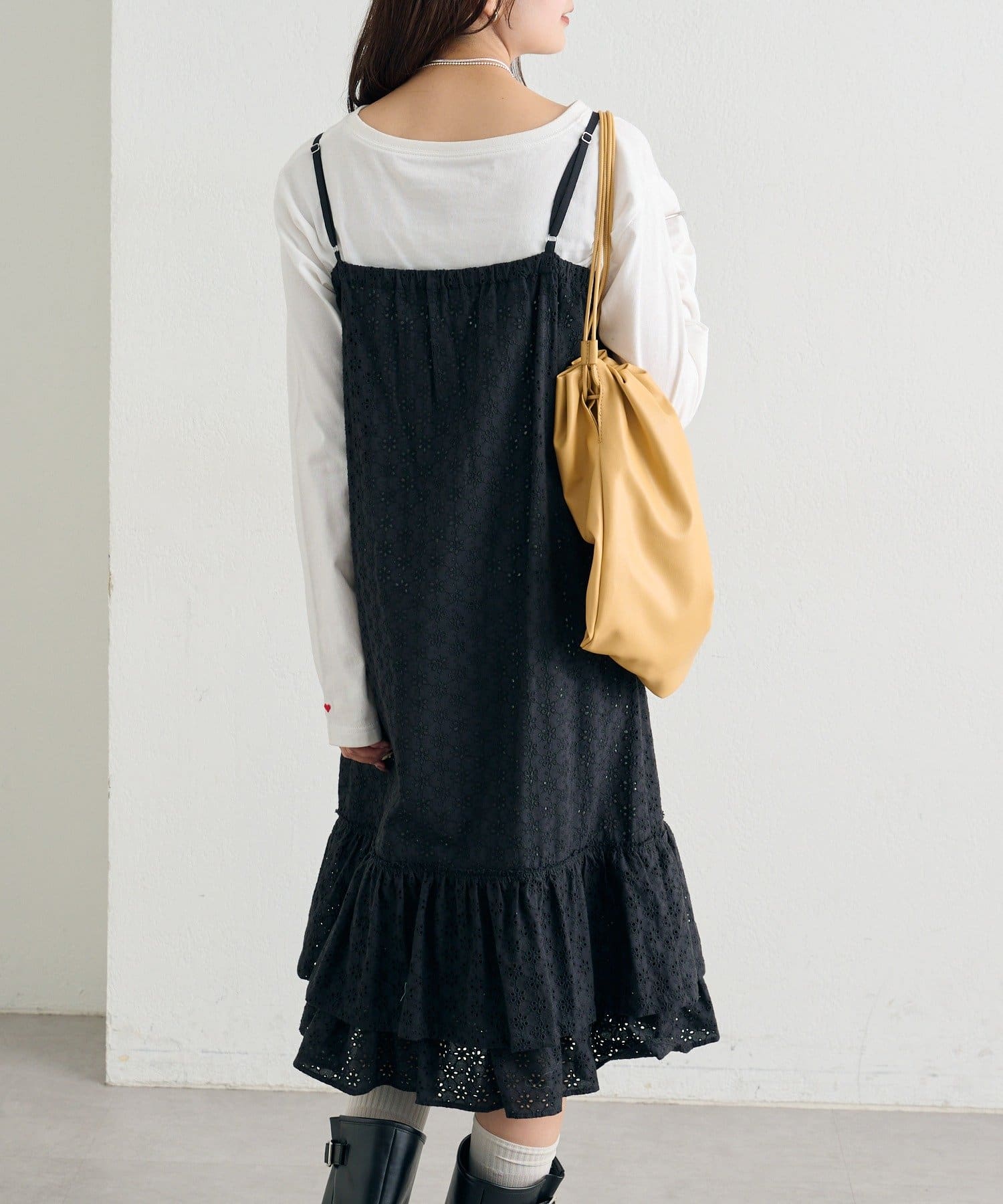 mystic(ミスティック) フラワー刺繍キャミワンピース