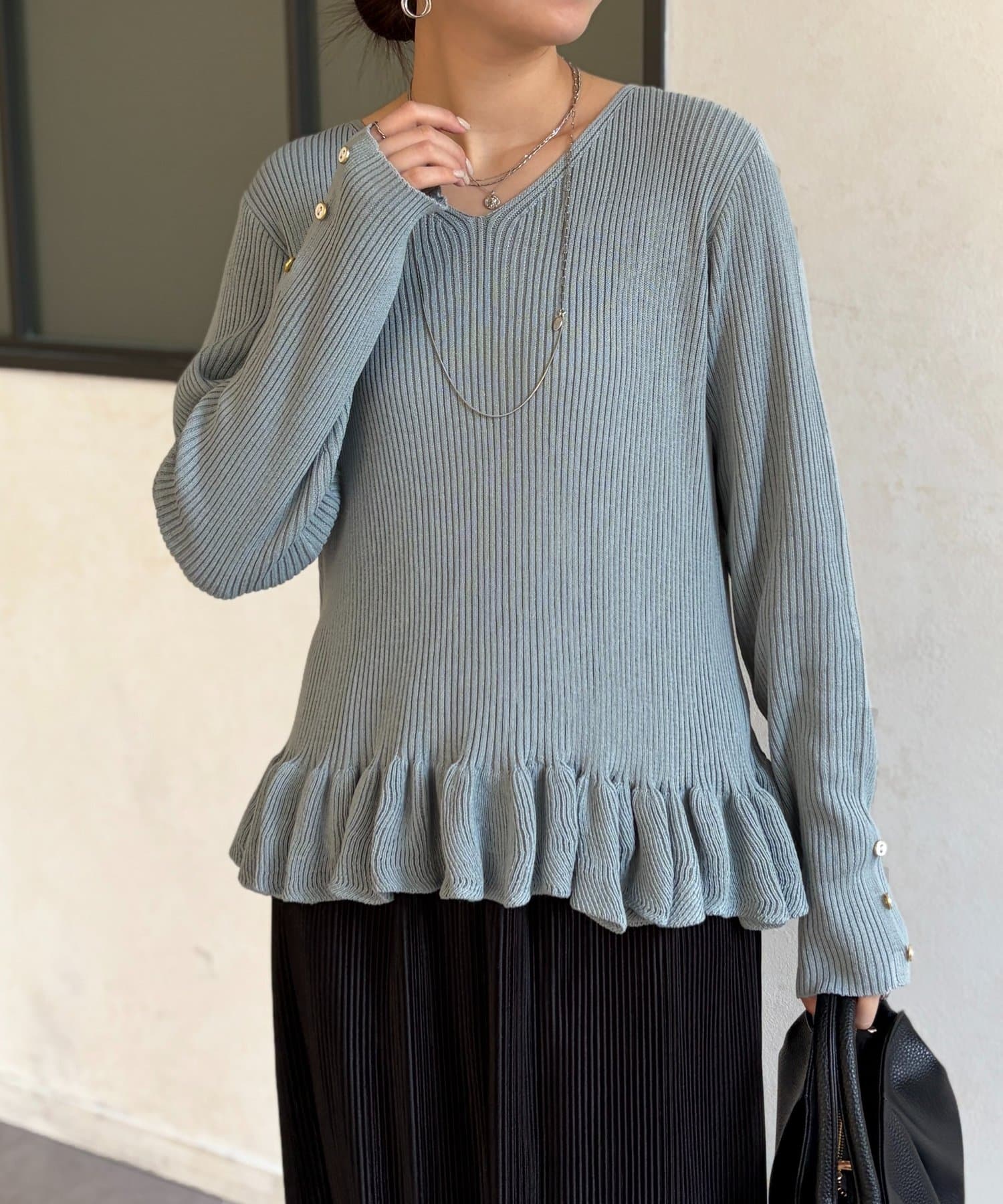 Chez toi(シェトワ) 裾フリルニットプルオーバー