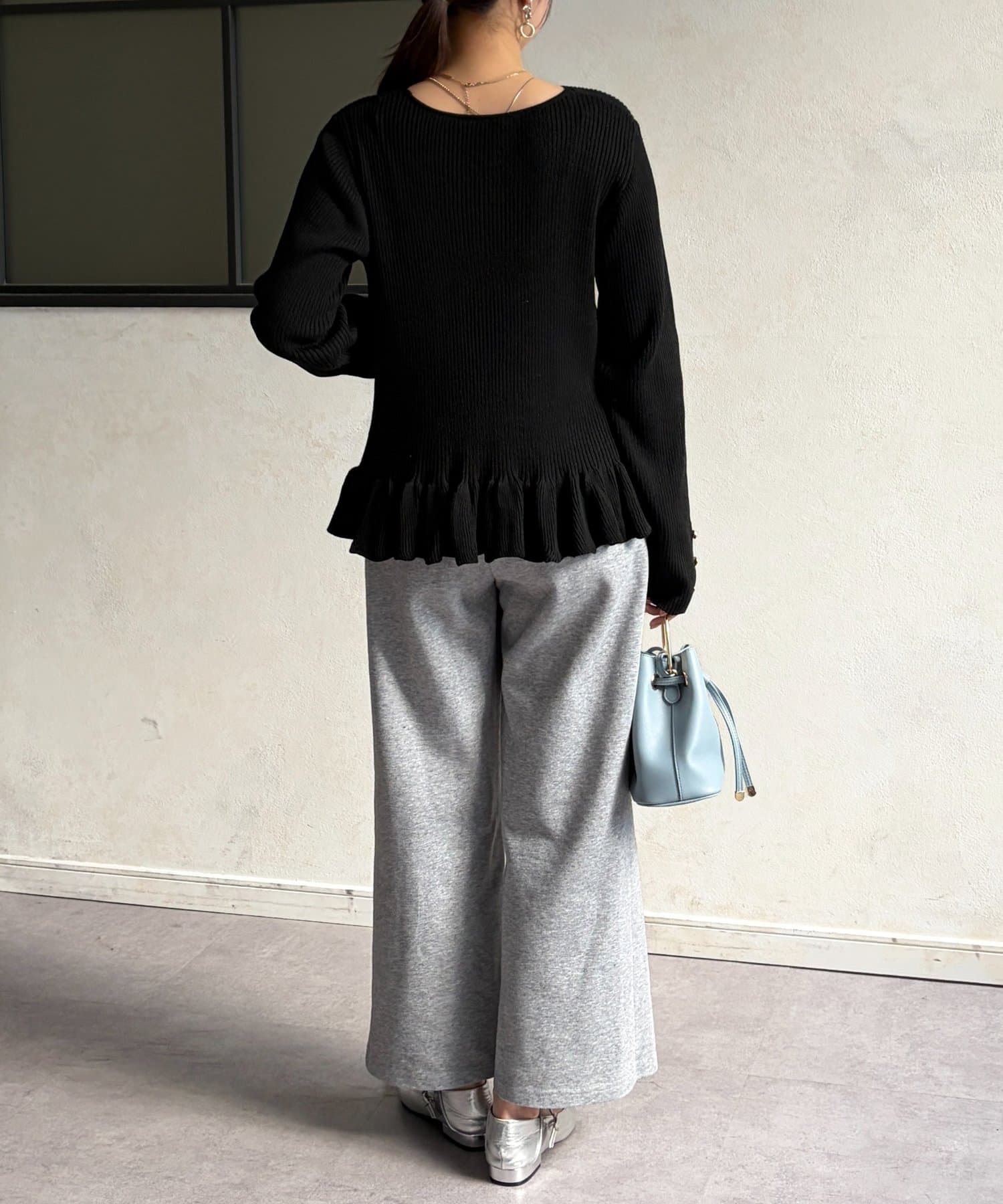 Chez toi(シェトワ) 裾フリルニットプルオーバー