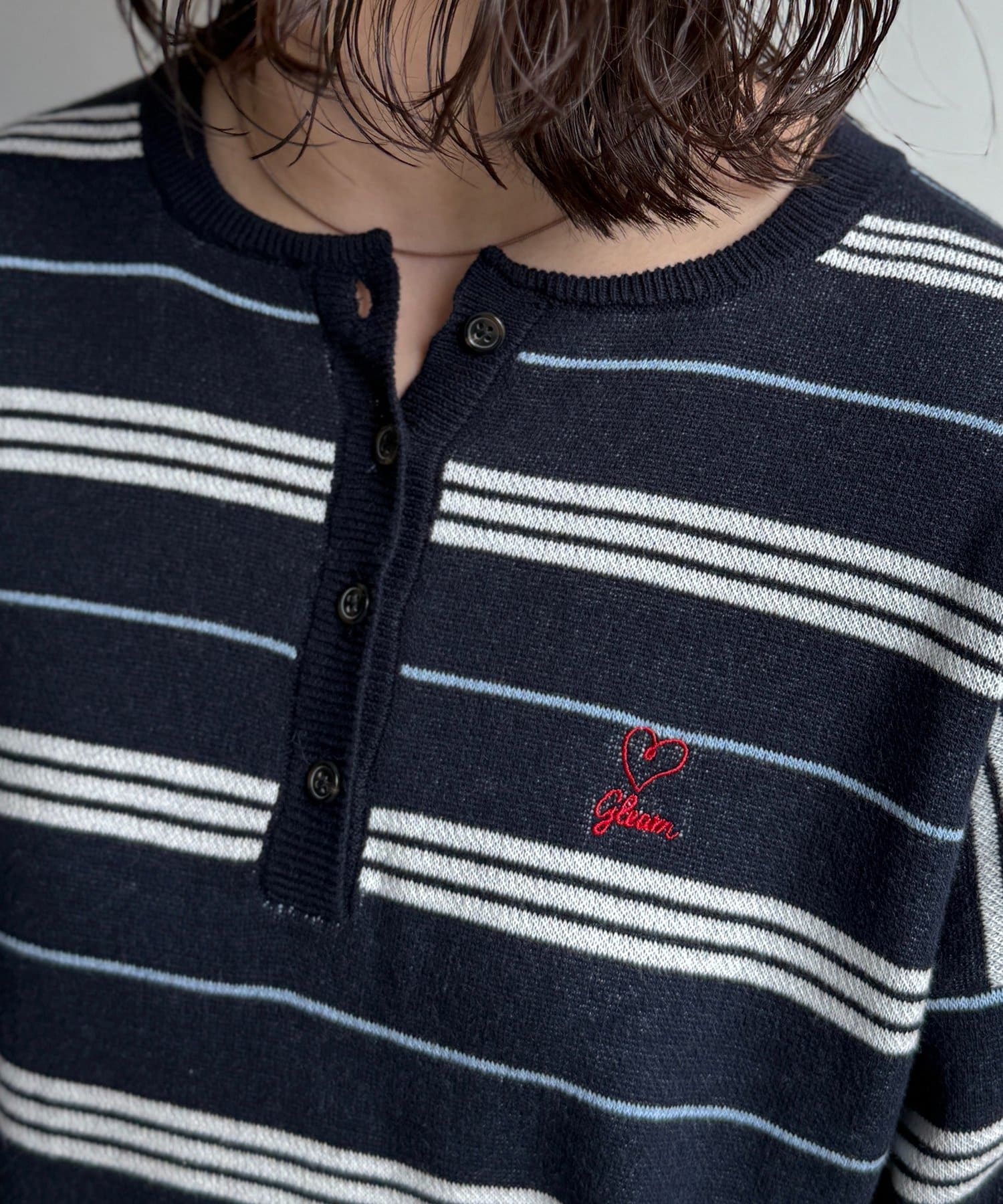 CPCM(シーピーシーエム) 1ポイント刺繍ヘンリープルオーバー