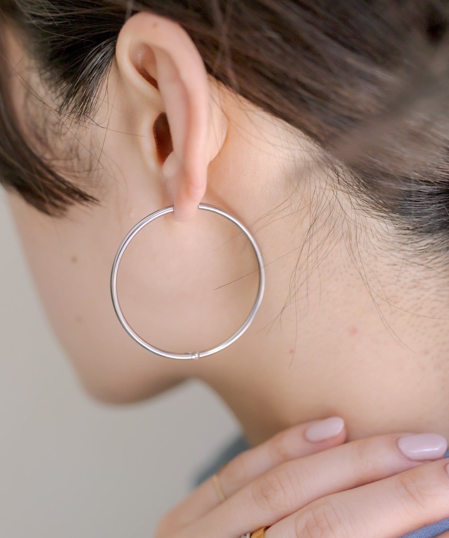 ear PAPILLONNER(イア パピヨネ) 《インフルエンサーuchida企画》ステンレス/44ｍｍフープピアス