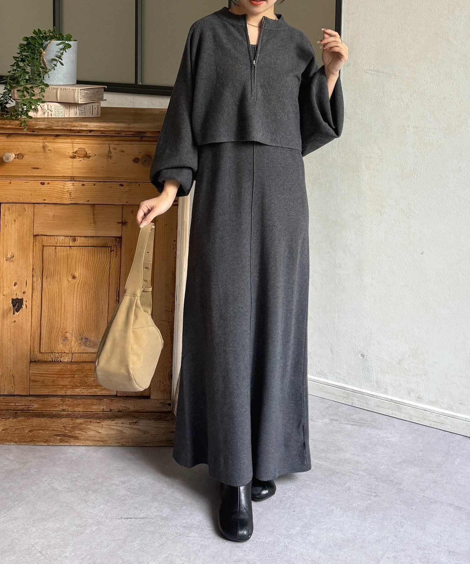 Thevon.(ゼヴォン) クルーネックハーフジップニットアップ