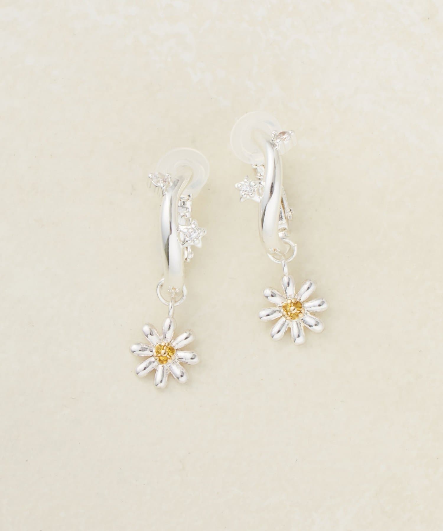 DISCOAT(ディスコート) 【GOLDY】ソリッドフラワースウィングイヤリング