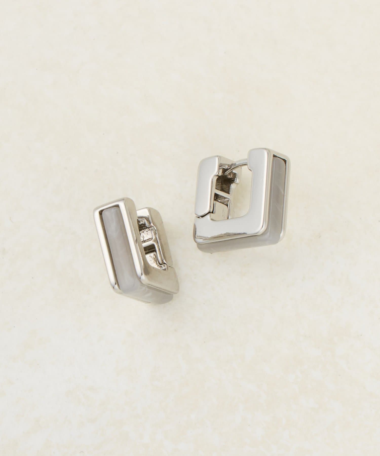 DISCOAT(ディスコート) 【GOLDY】マーブルスクエアピアス