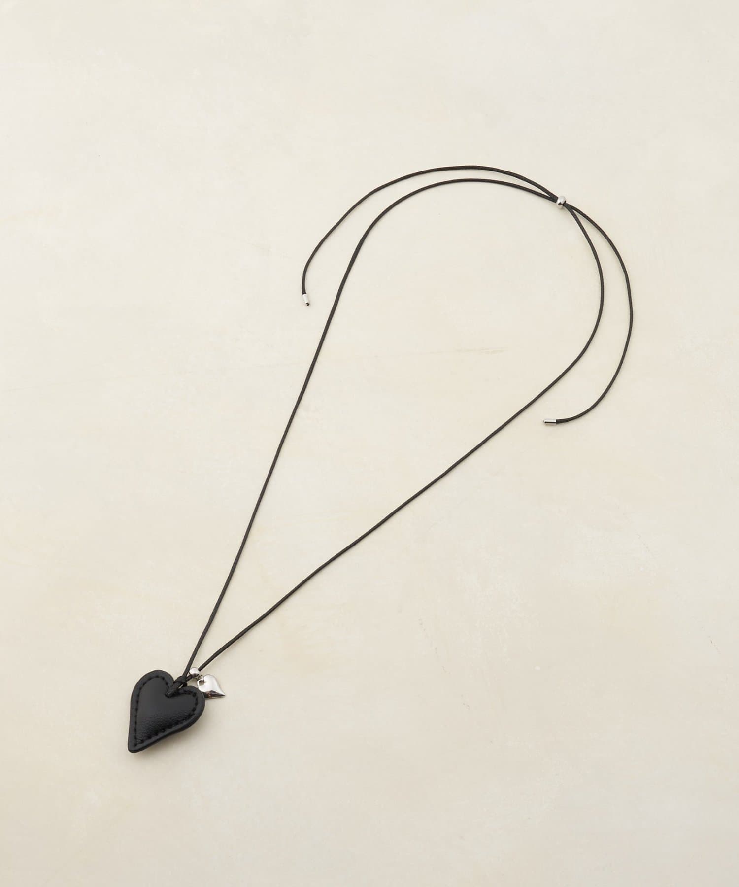 DISCOAT(ディスコート) 【GOLDY】レザー調ハートネックチャームネックレス