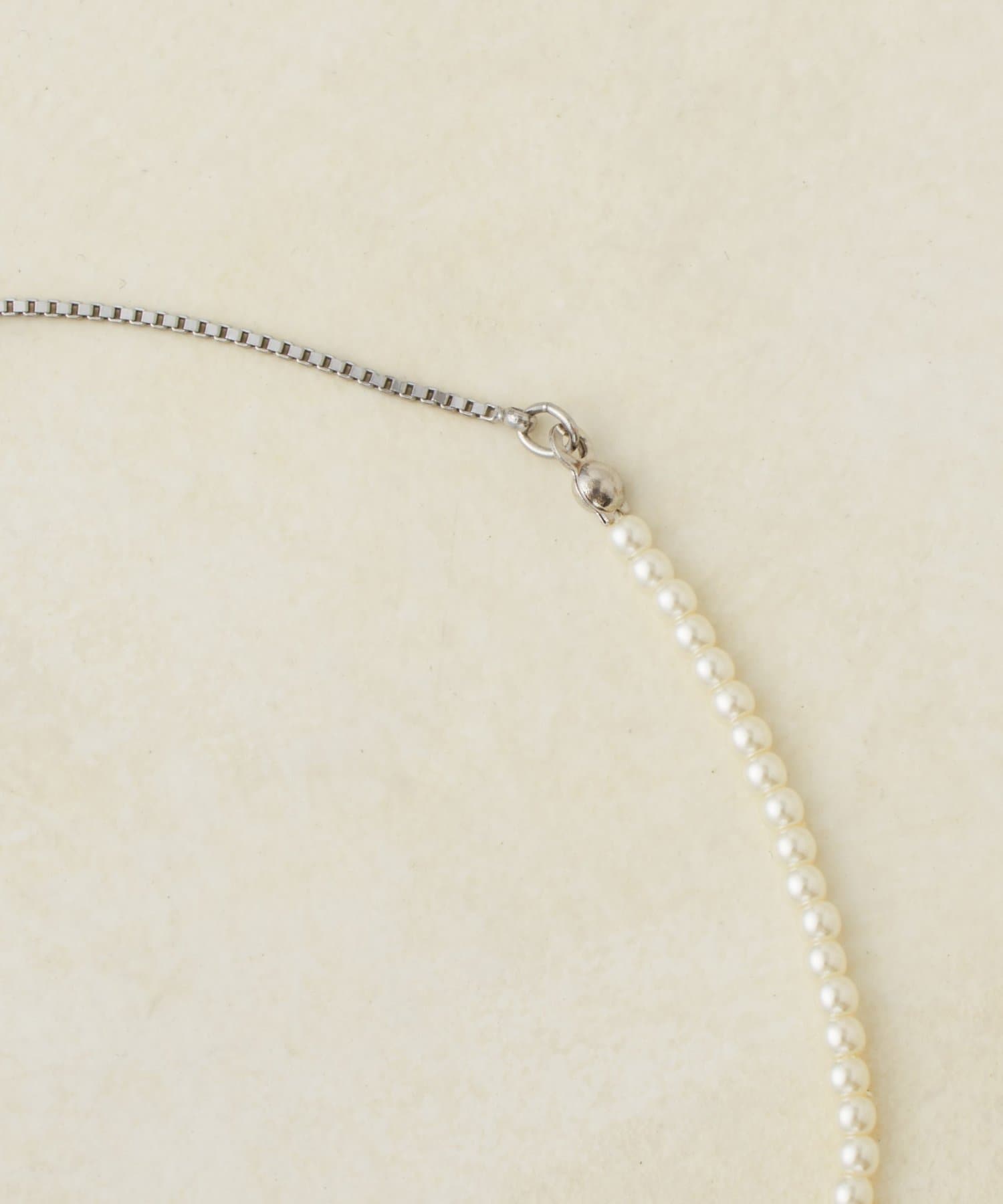 DISCOAT(ディスコート) 【GOLDY】フックドロップパールY字ネックレス