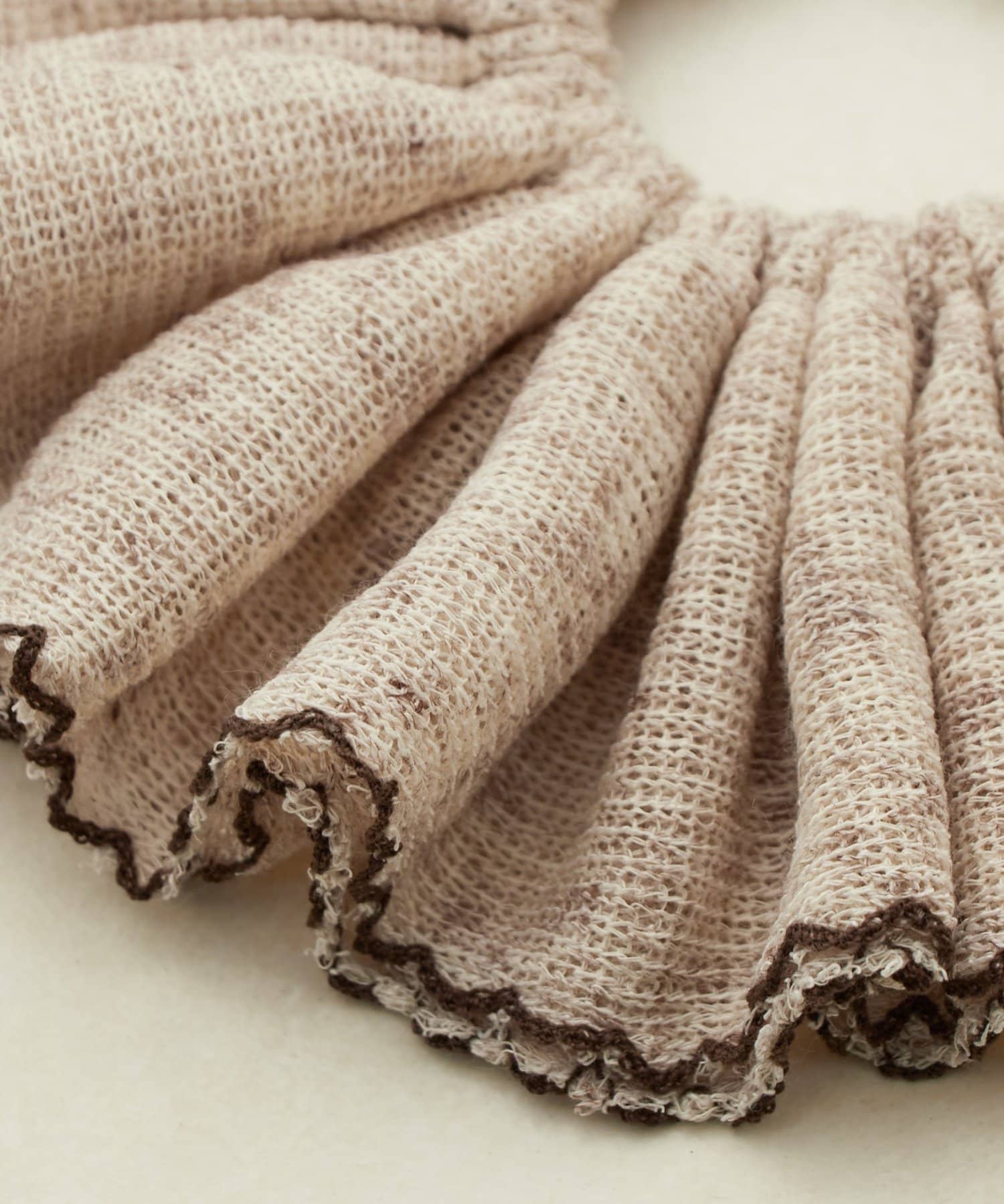 DISCOAT(ディスコート) 【GOLDY】ニットソーステッチシュシュ