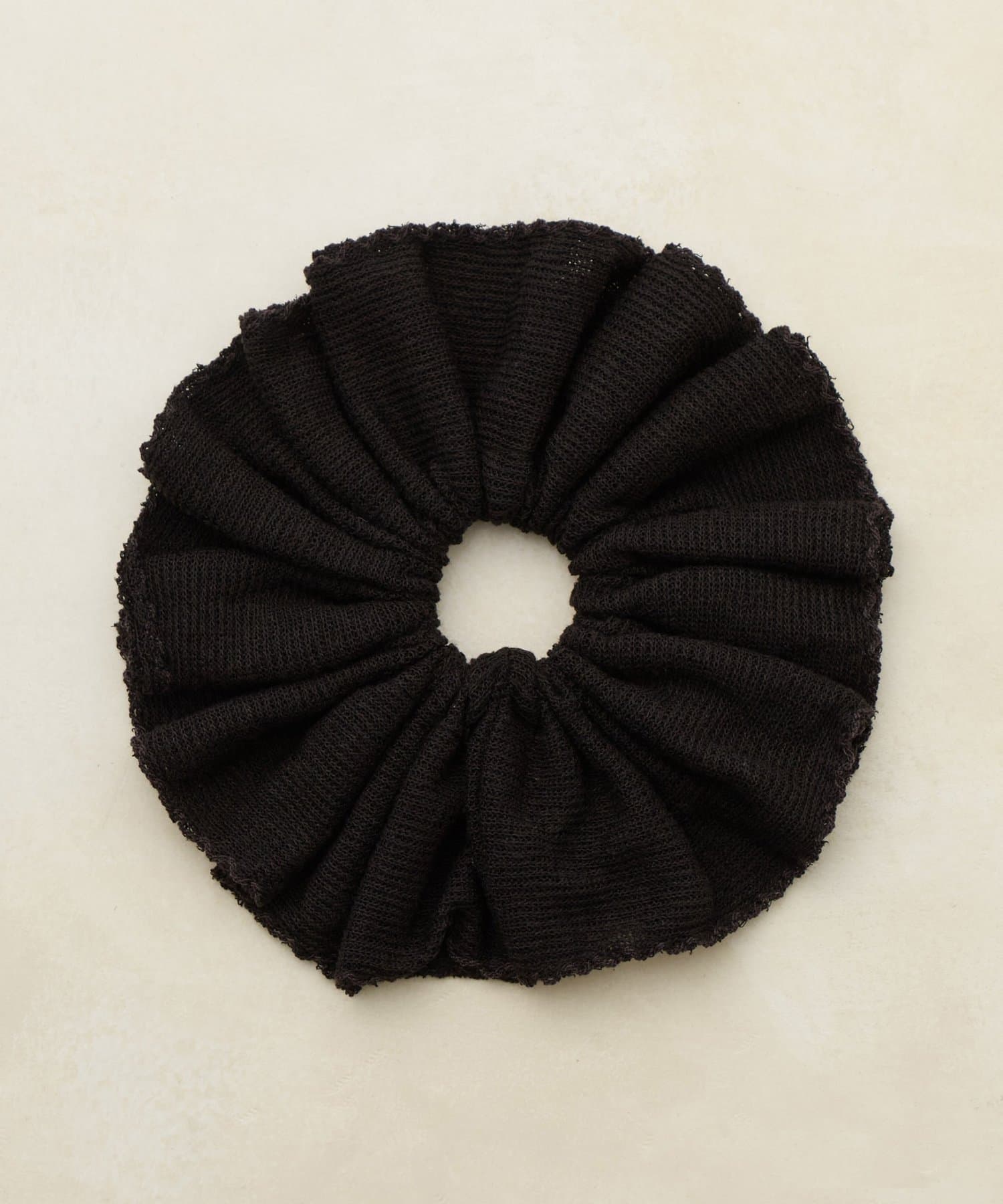 DISCOAT(ディスコート) 【GOLDY】ニットソーステッチシュシュ