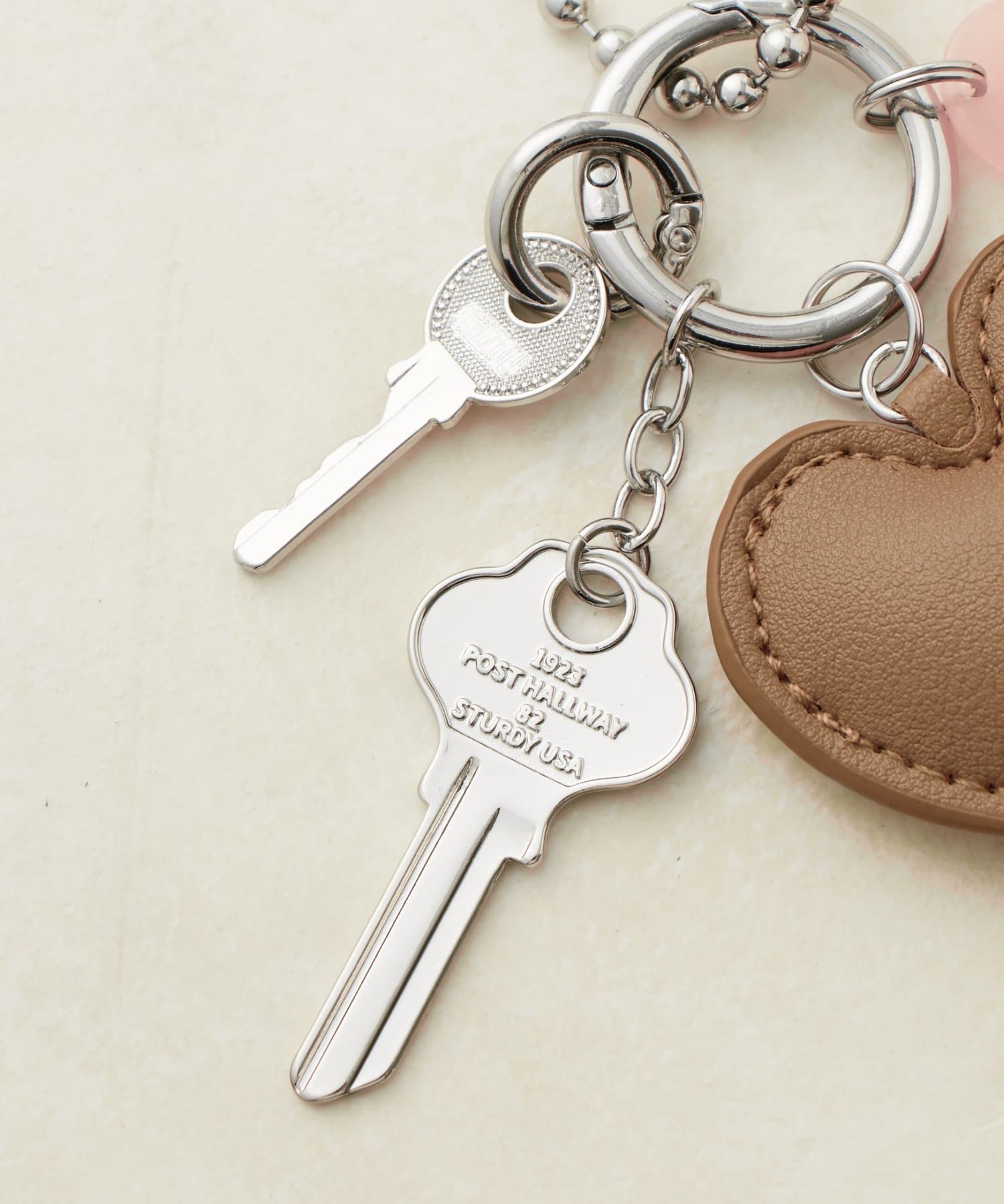 GOLDY】レザー調ハートキーチャーム | DISCOAT(ディスコート