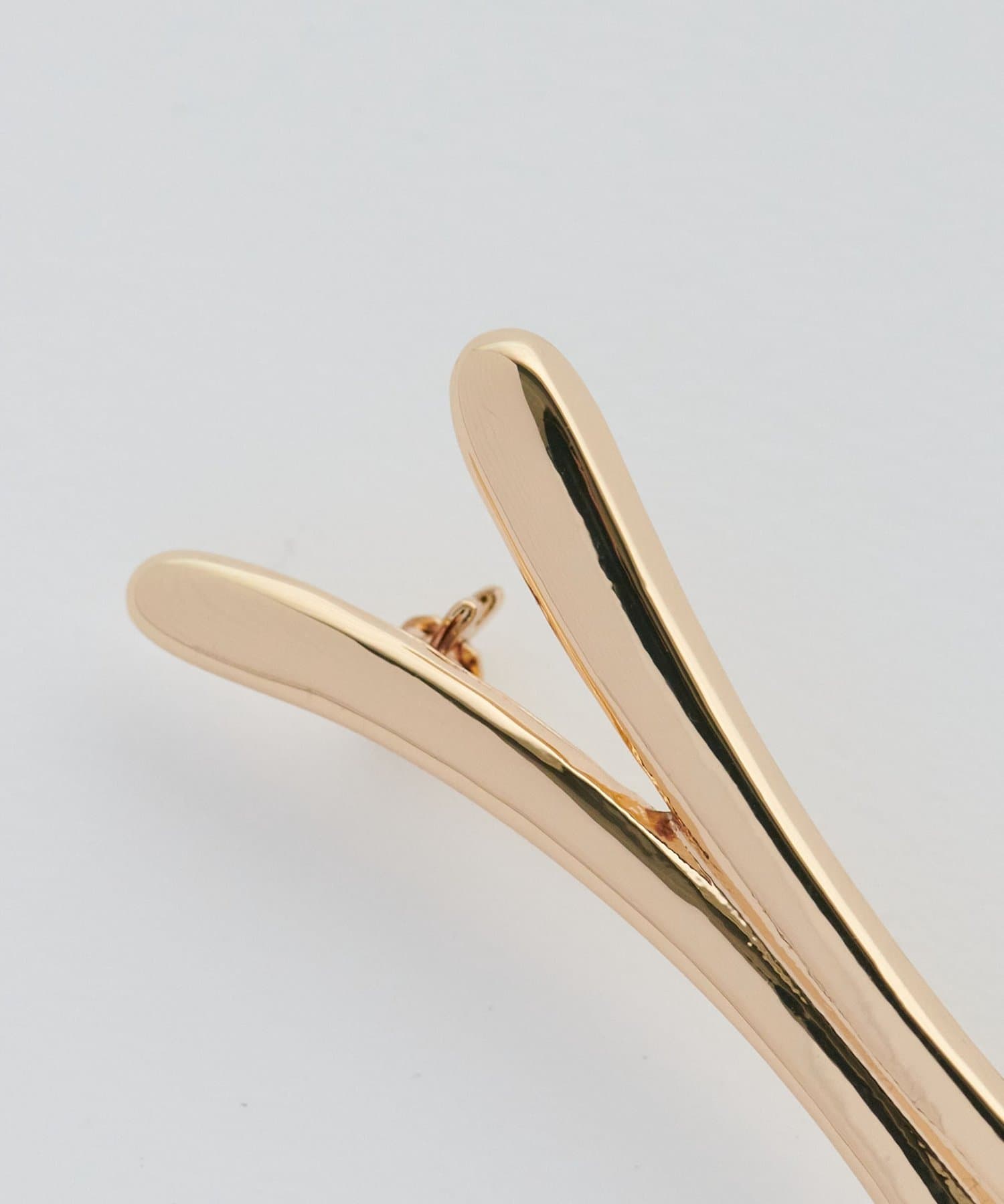 DISCOAT(ディスコート) 1/15(木)12:00~販売スタート【@yuyukekelife監修/セレモニー】クロスラインニュアンスブローチ