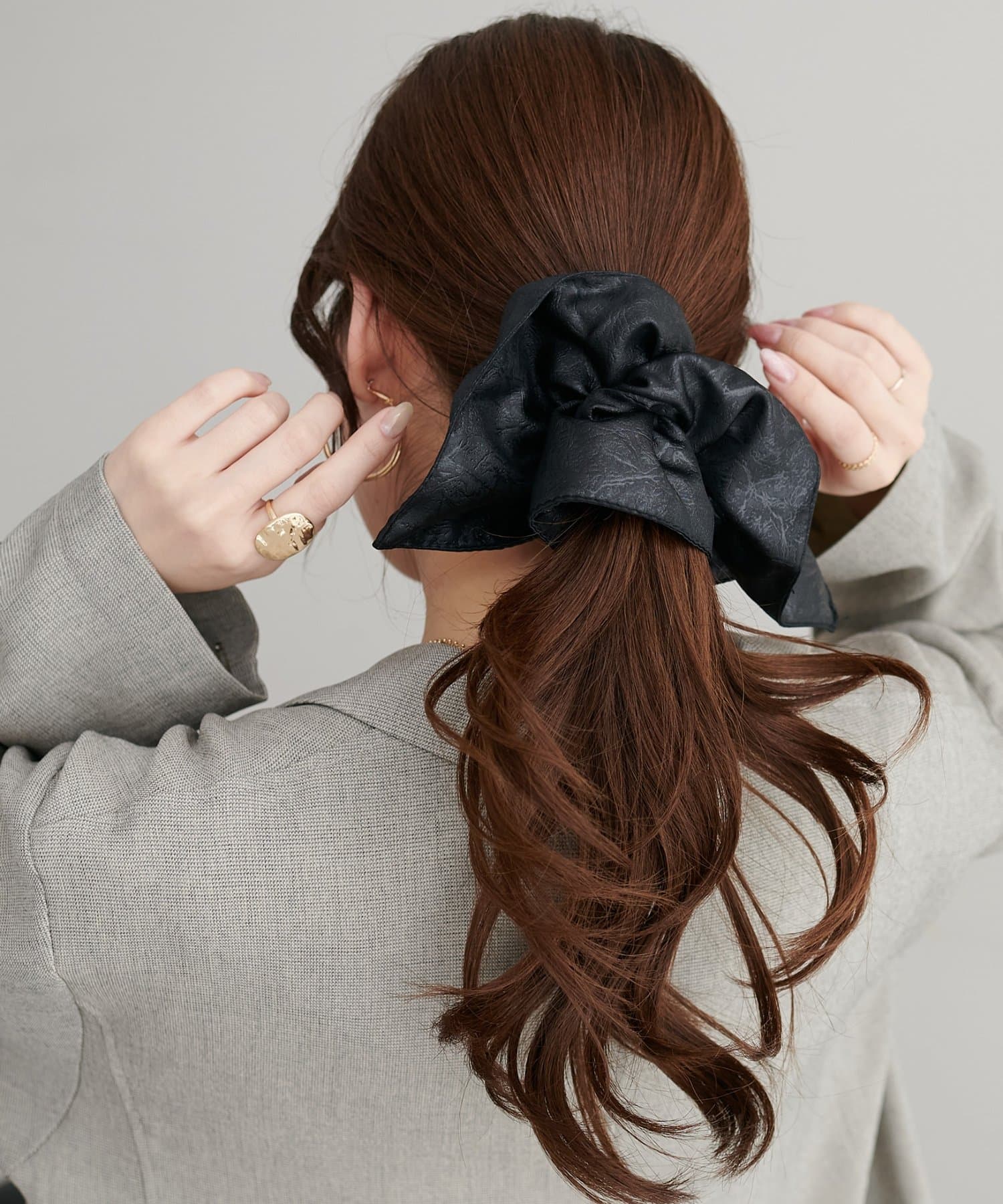 DISCOAT(ディスコート) 【Noka】スクエアレザー調シュシュ