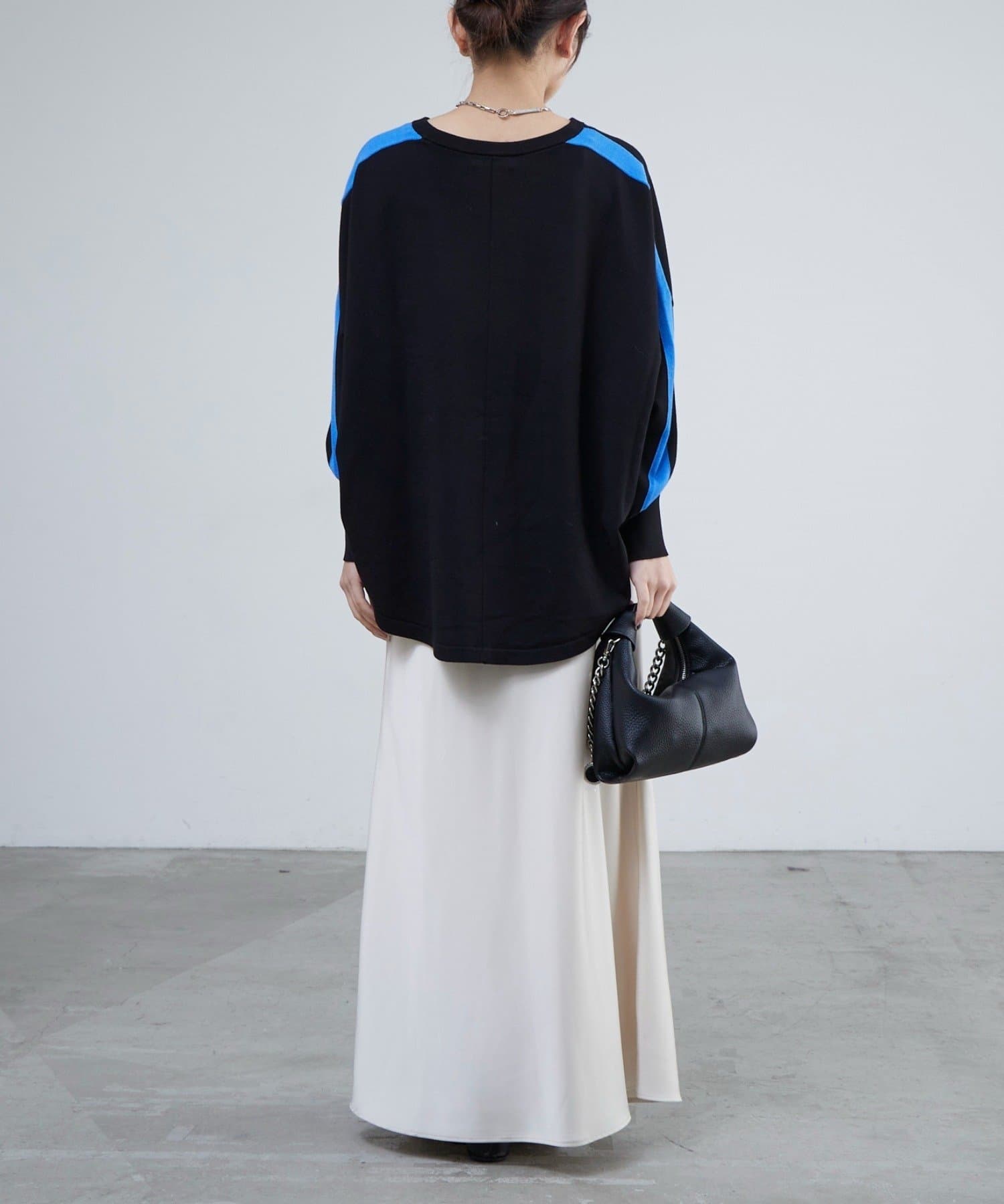 Lui's(ルイス) サイドラインヘムカーブトップス