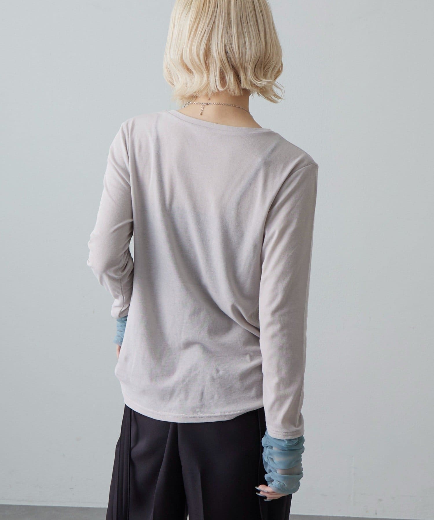 Lui's(ルイス) 袖シャーリングデザインプルオーバー