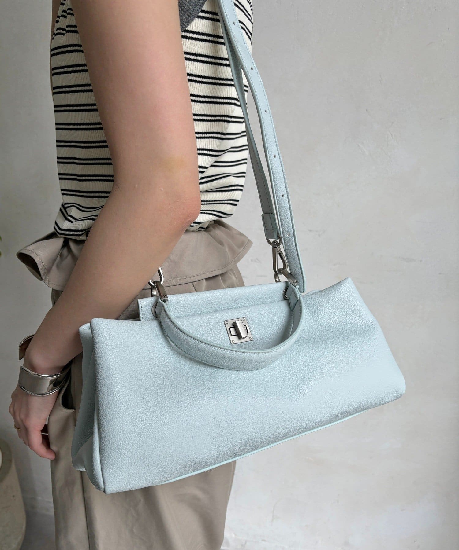 DOUDOU(ドゥドゥ) ダブルポケットハンドルバッグ