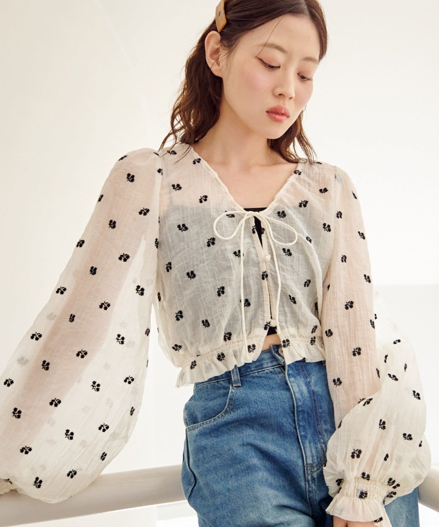 Kastane(カスタネ) 【12.11(木)12:00発売】フラワーステッチブラウス