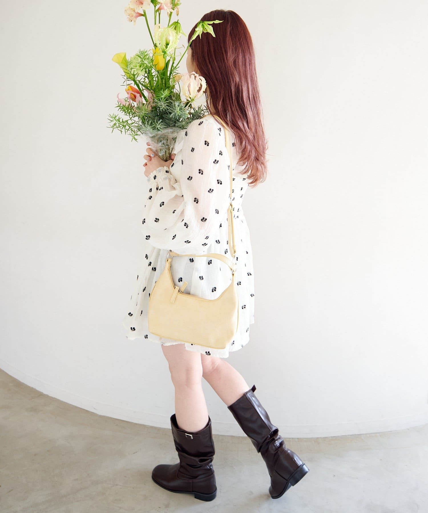 Kastane(カスタネ) 【12.11(木)12:00発売】フラワーステッチミニワンピース