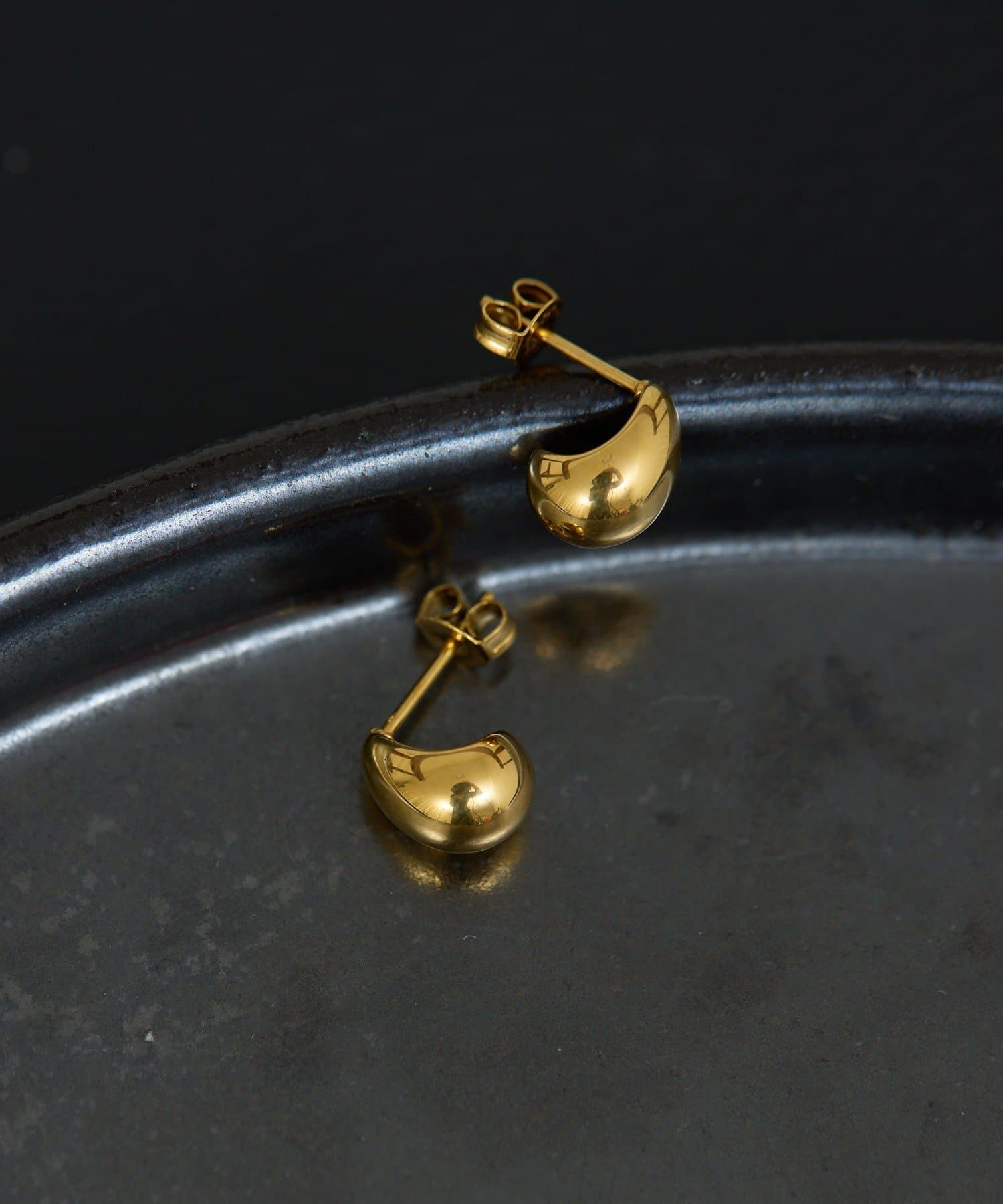 GALLARDAGALANTE(ガリャルダガランテ) ステンレス グレインピアス