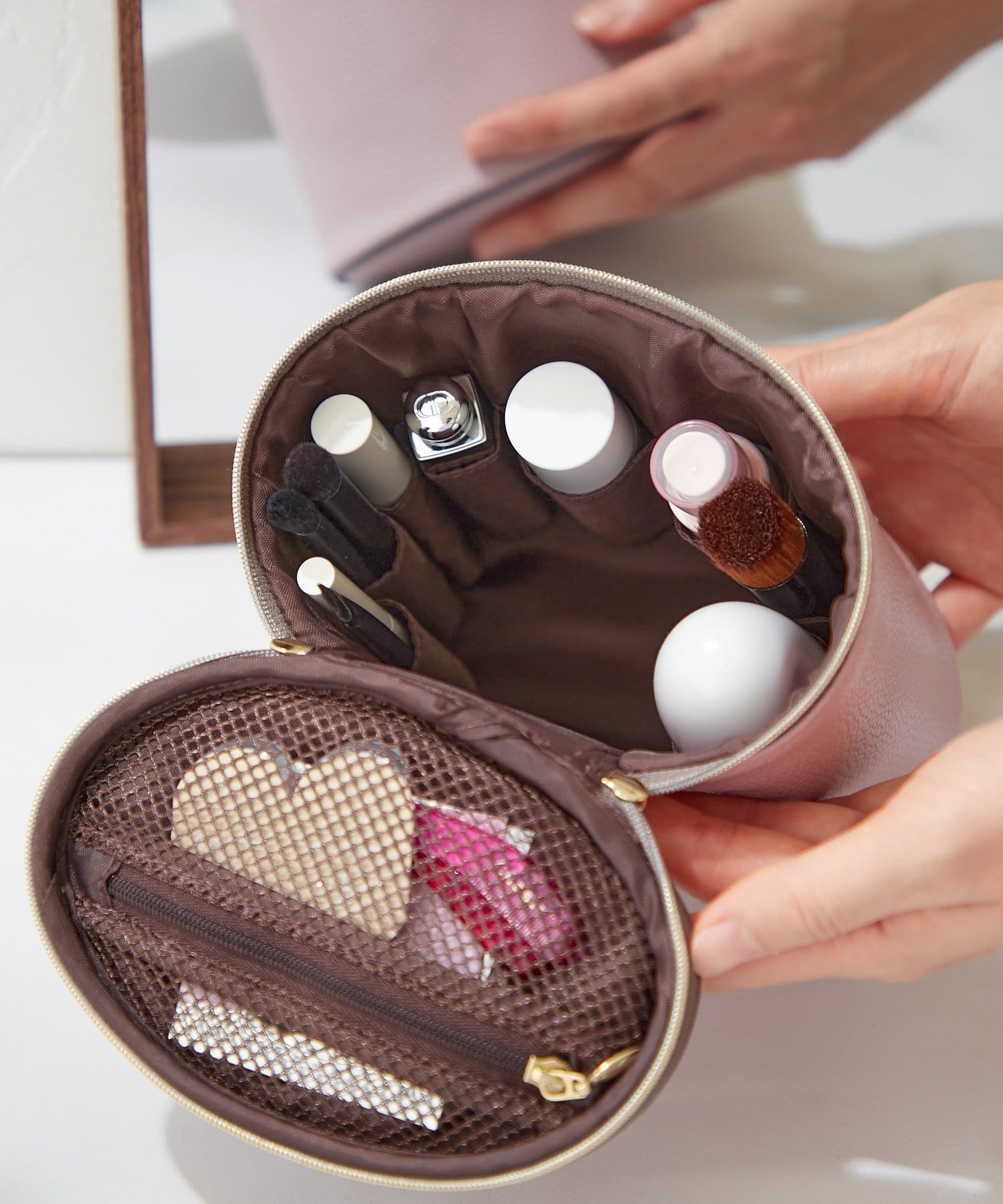 BIRTHDAY BAR(バースデイバー) Stand vanity pouch　スタンドバニティポーチ