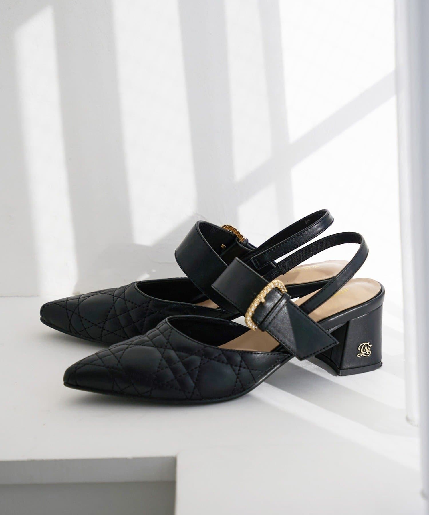 one after another NICE CLAUP(ワンアフターアナザー ナイスクラップ) ビジューバックルキルティングミュール