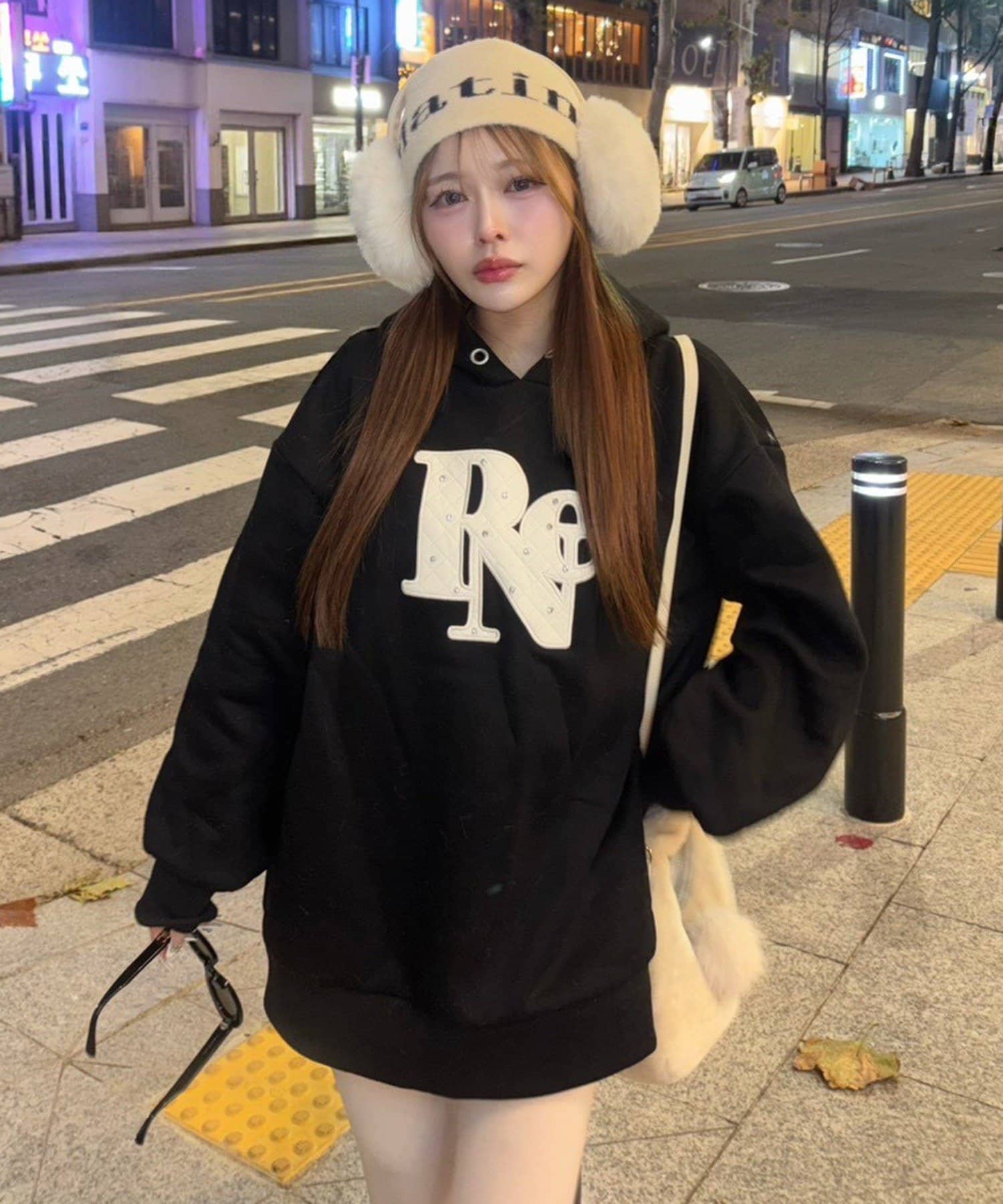 one after another NICE CLAUP(ワンアフターアナザー ナイスクラップ) キルティングロゴゆるパーカー