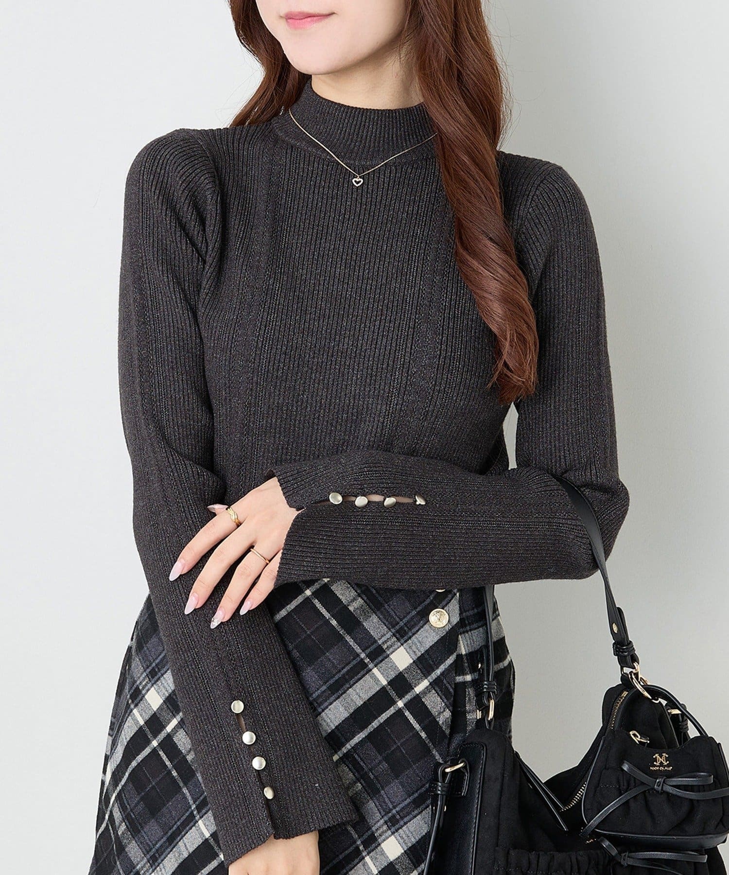 one after another NICE CLAUP(ワンアフターアナザー ナイスクラップ) アイレットプチハイネックニット