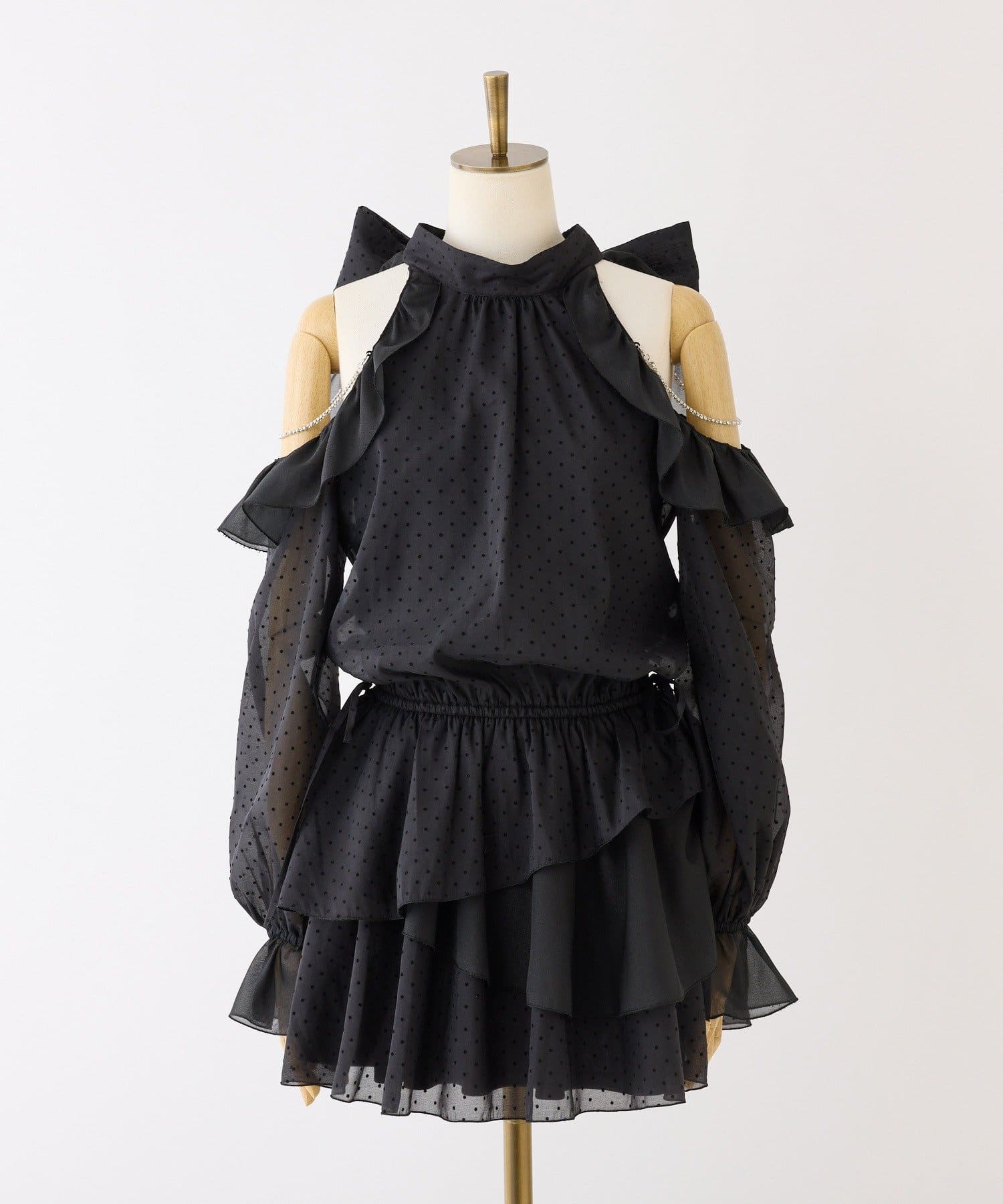 one after another NICE CLAUP(ワンアフターアナザー ナイスクラップ) 肩ビジューアメスリチュニック