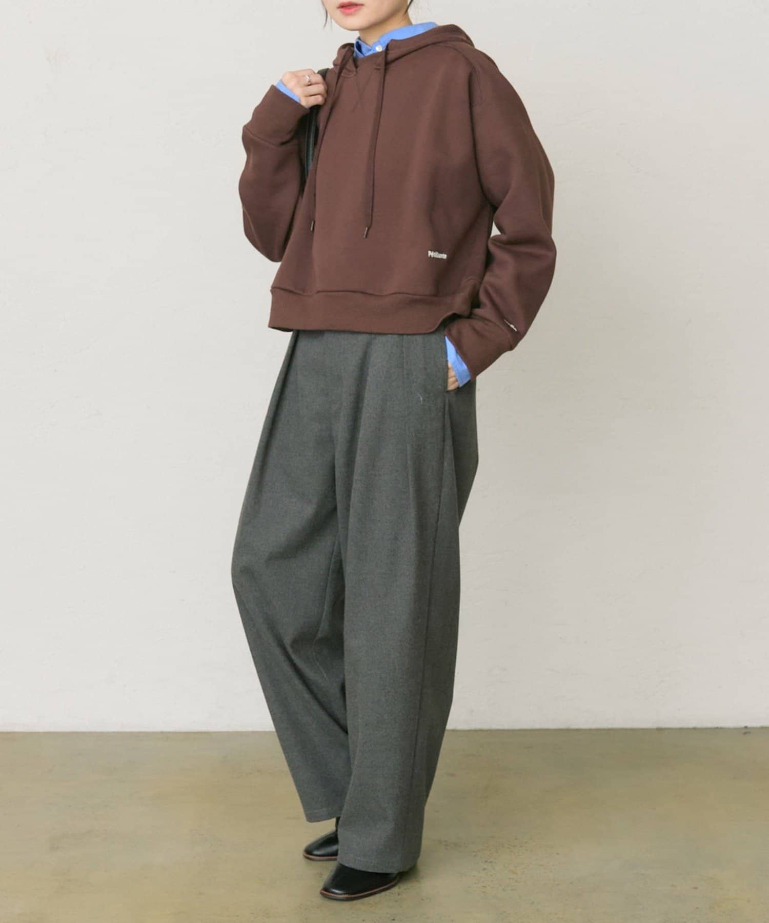 PUAL CE CIN(ピュアルセシン) コットンリヨセルロゴ刺繍シャツ