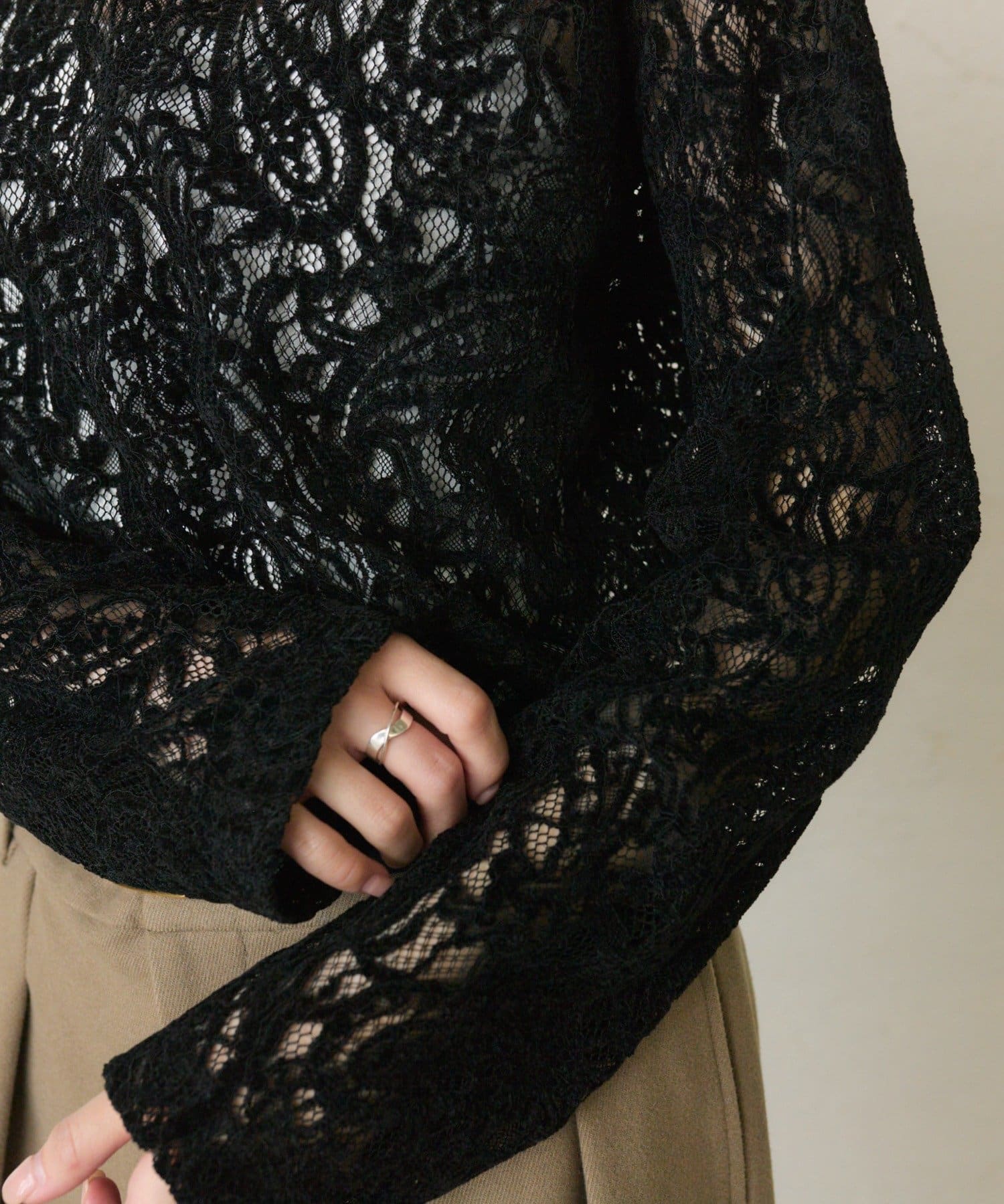 PUAL CE CIN(ピュアルセシン) モールペイズリーストレッチレースプルオーバー