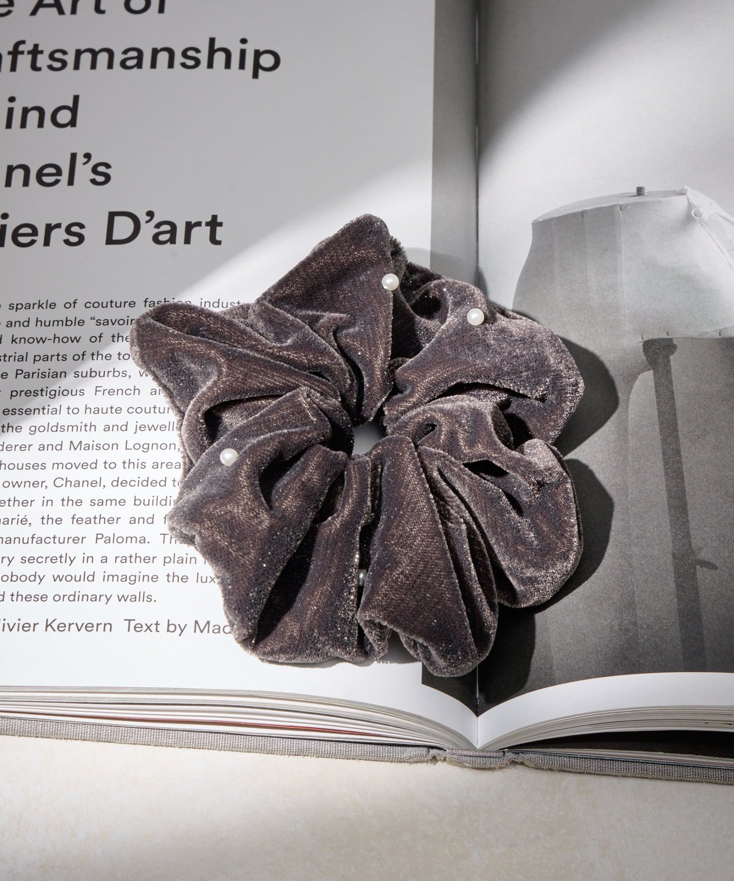 Lattice(ラティス) パール付きラメベロアシュシュ