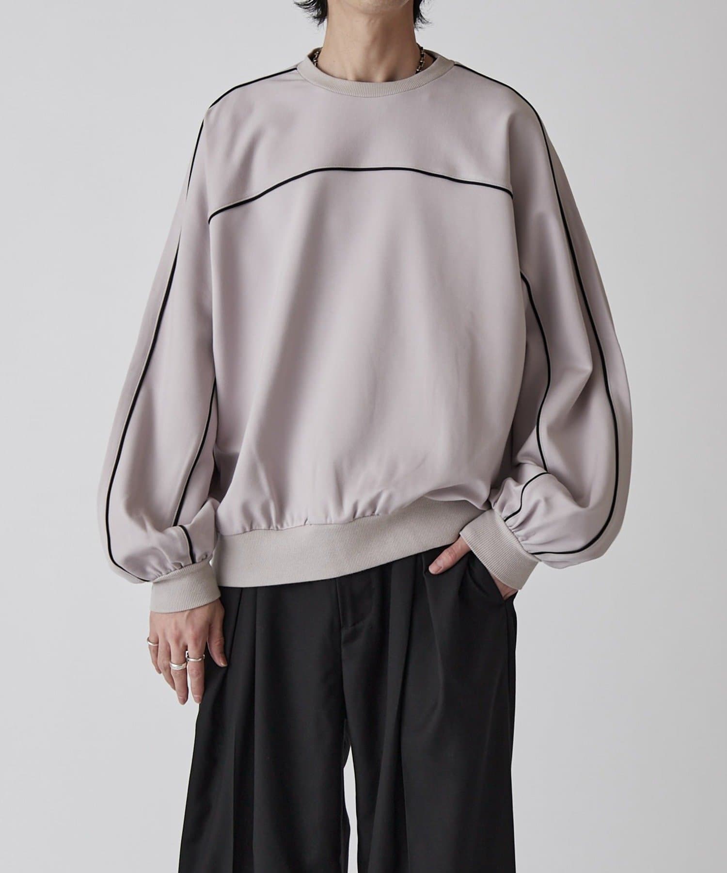 Lui's(ルイス) 【Neucon】パイピングバルーンポンチスウェットプルオーバー