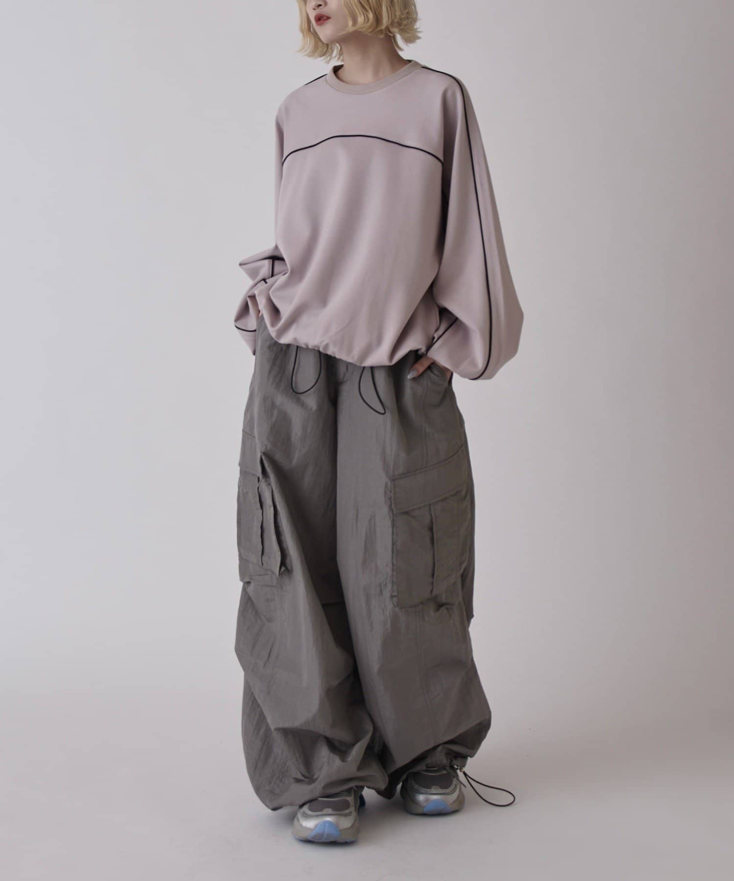 Lui's(ルイス) 【Neucon】パイピングバルーンポンチスウェットプルオーバー