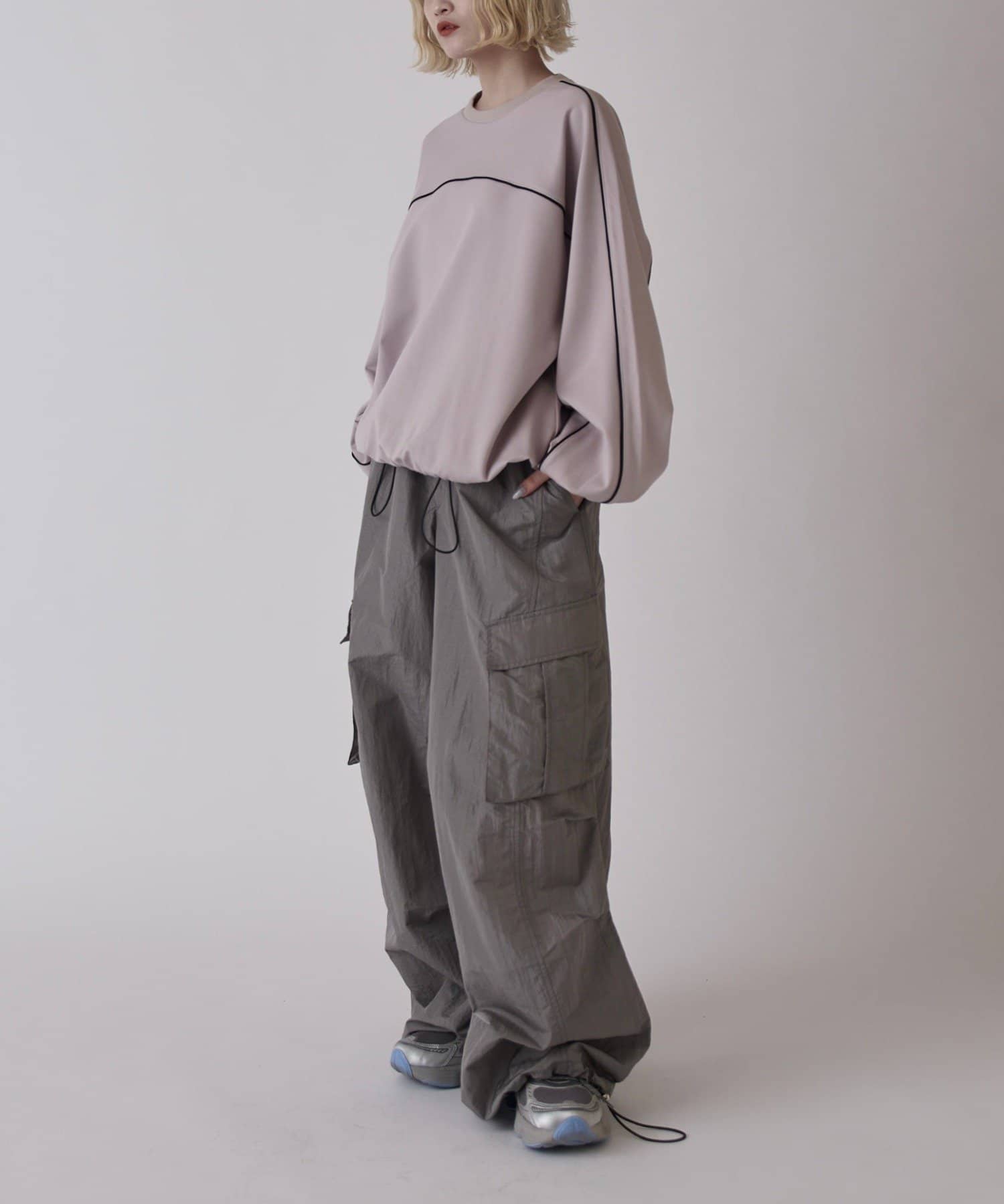 Lui's(ルイス) 【Neucon】パイピングバルーンポンチスウェットプルオーバー