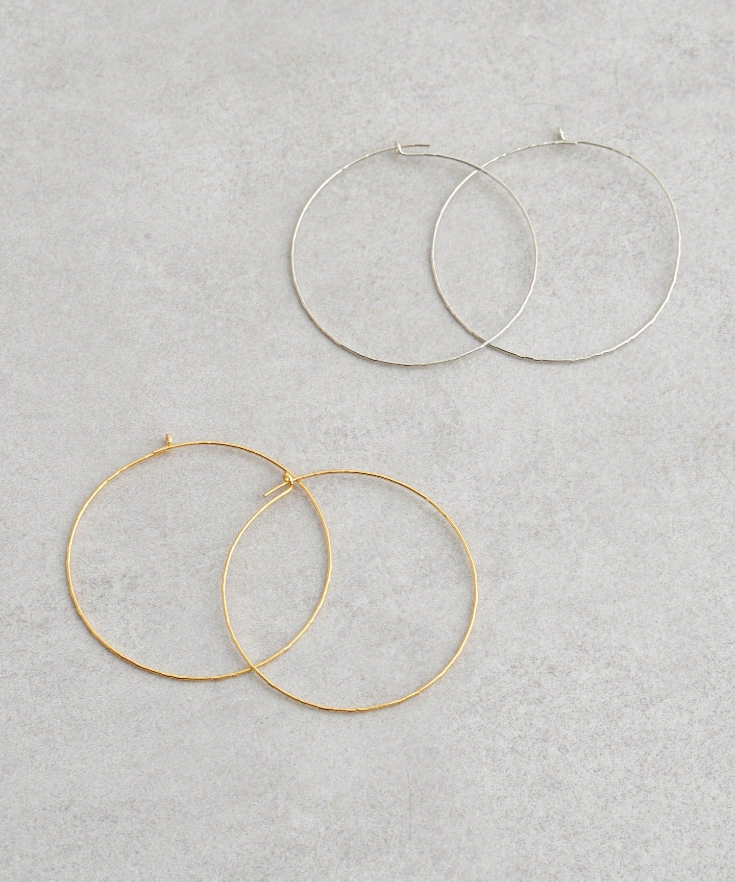 SHENERY(シーナリー) ニュアンスフープピアス