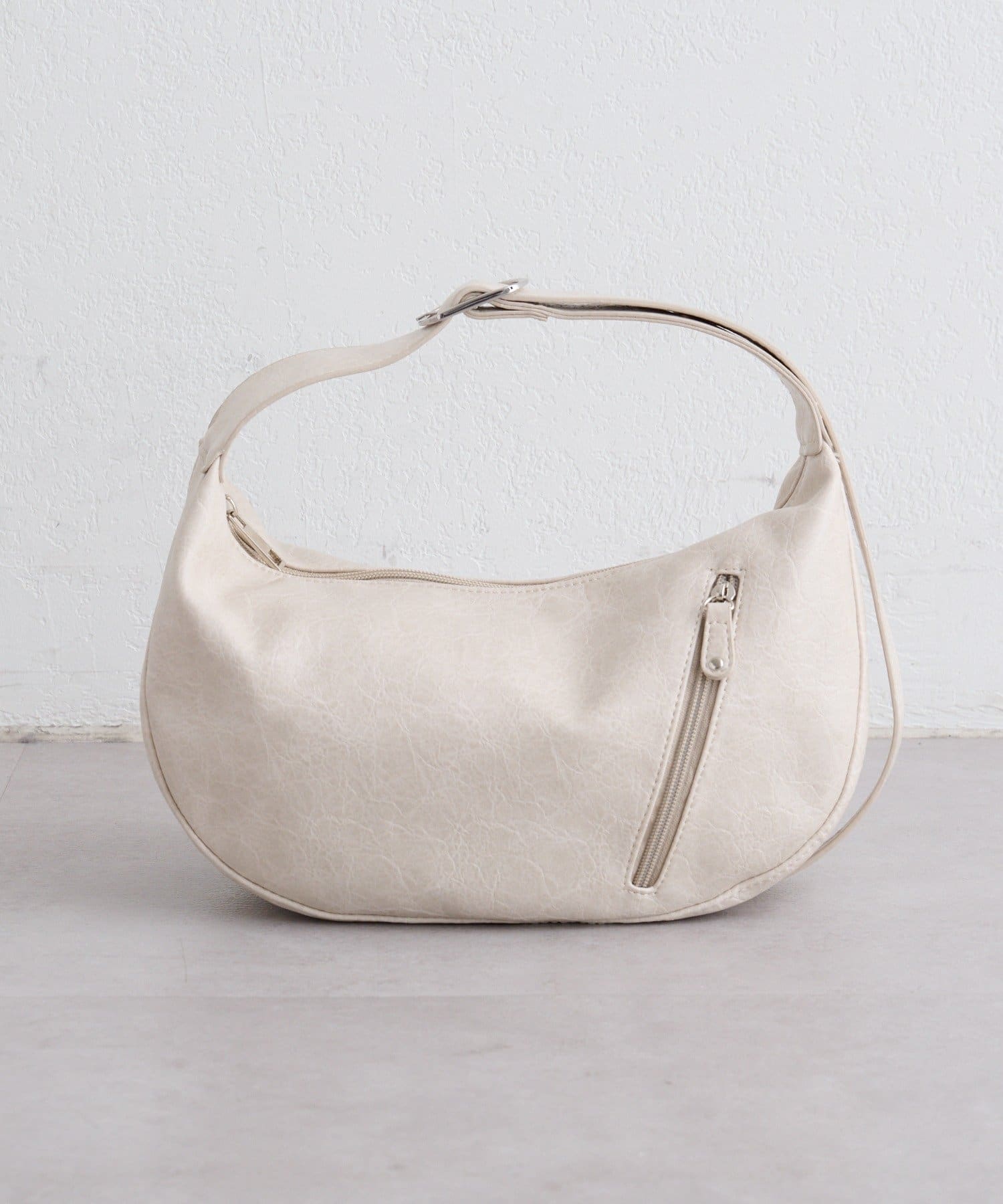 Kastane(カスタネ) 【500mlペットボトル収納可】B フェイクレザームーンBAG