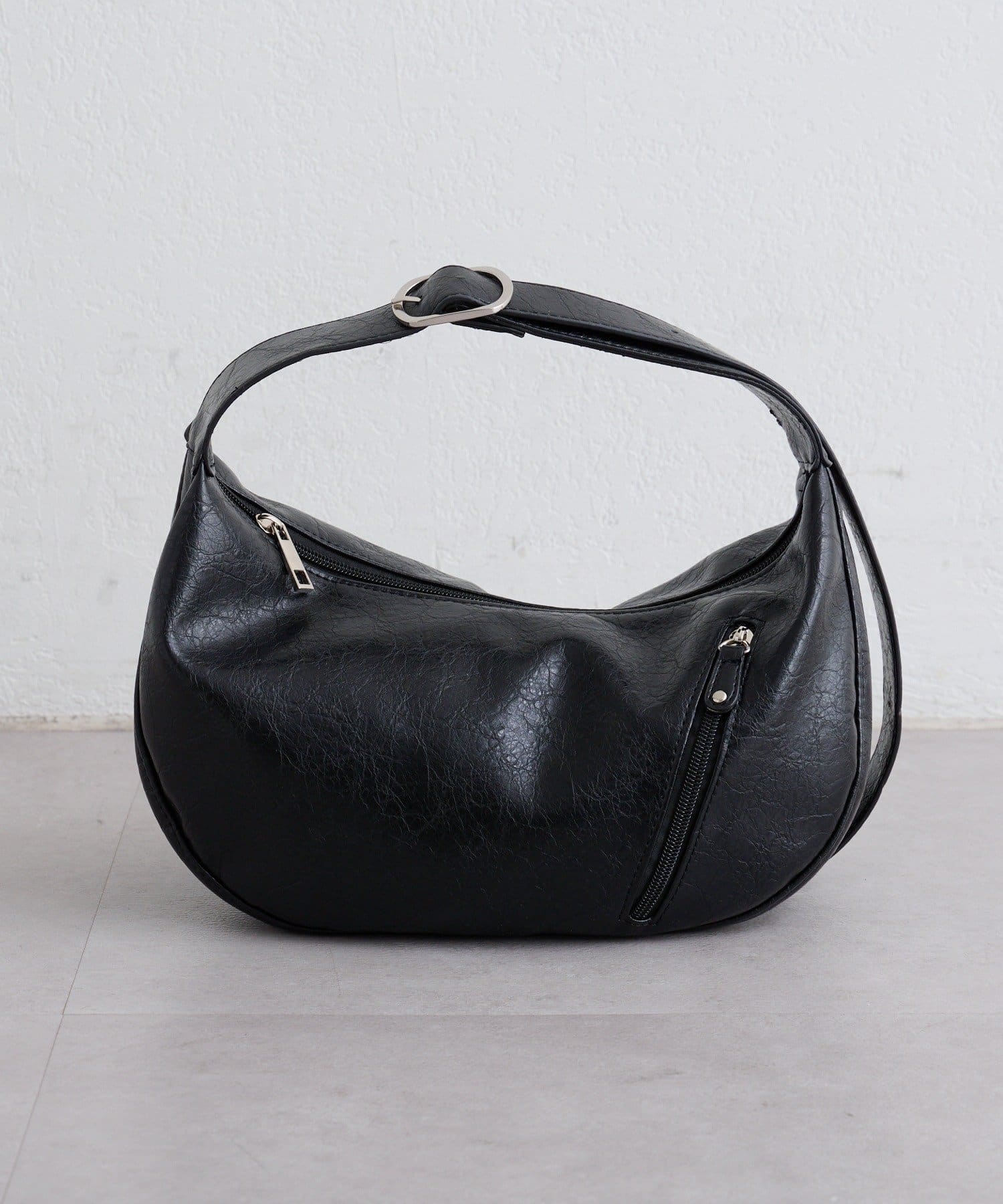 Kastane(カスタネ) 【500mlペットボトル収納可】B フェイクレザームーンBAG