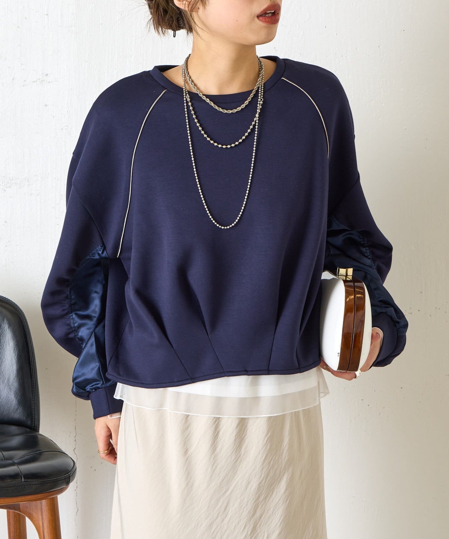 Jena　espace merveilleux(ジェナ　エスパスメルヴェイユ) 袖サテンギャザープルオーバー