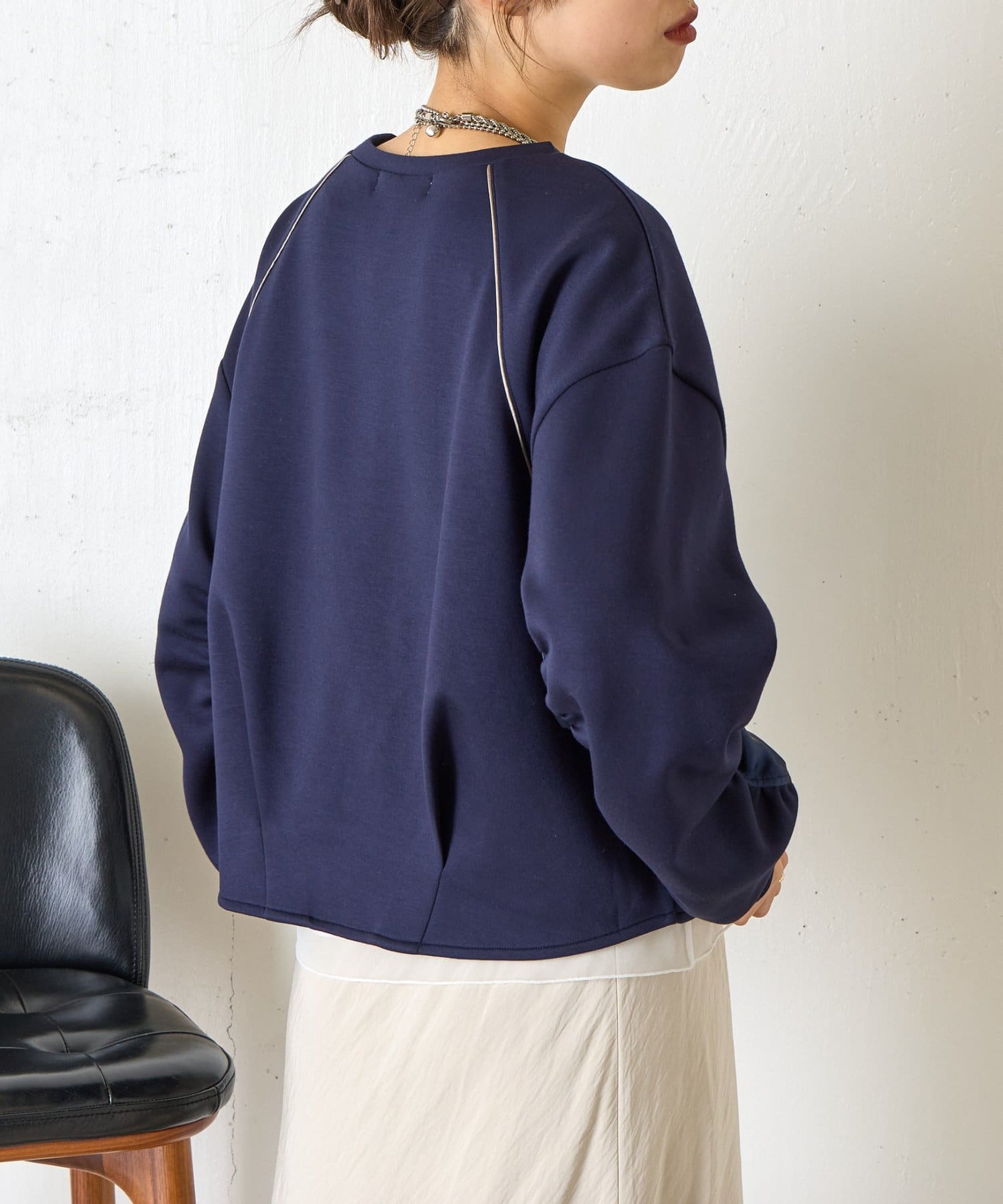 Jena　espace merveilleux(ジェナ　エスパスメルヴェイユ) 袖サテンギャザープルオーバー