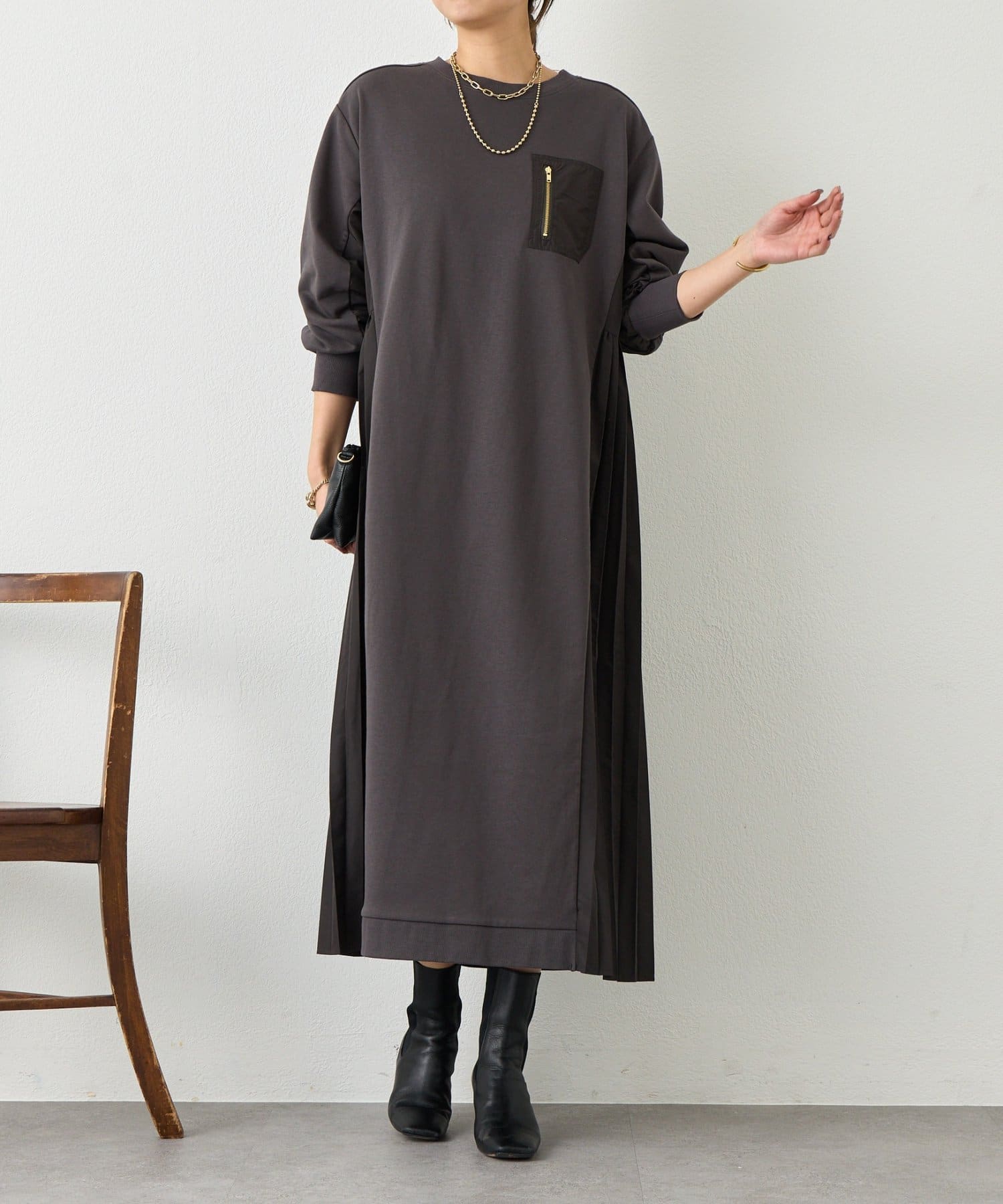 Jena　espace merveilleux(ジェナ　エスパスメルヴェイユ) サイドプリーツ裏毛ワンピース