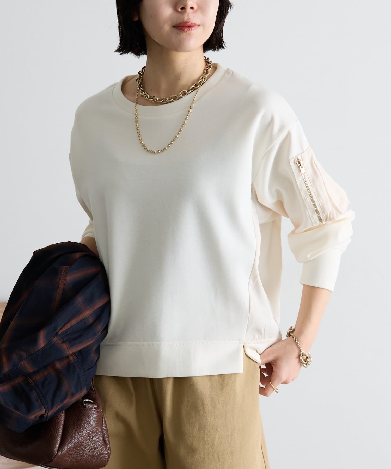 Jena　espace merveilleux(ジェナ　エスパスメルヴェイユ) 【一枚で映える】異素材切替袖ポケットカットソー