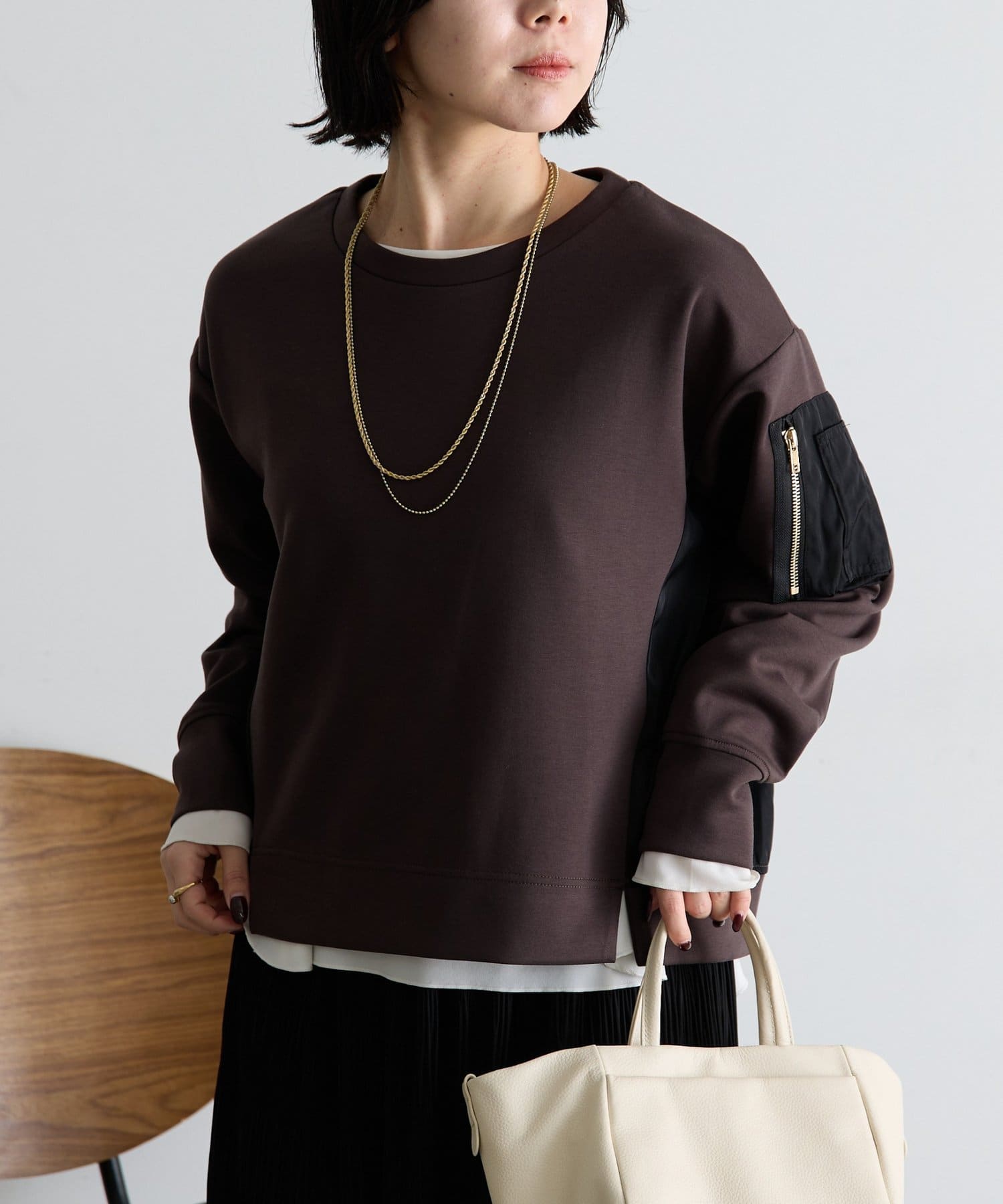 Jena　espace merveilleux(ジェナ　エスパスメルヴェイユ) 【一枚で映える】異素材切替袖ポケットカットソー